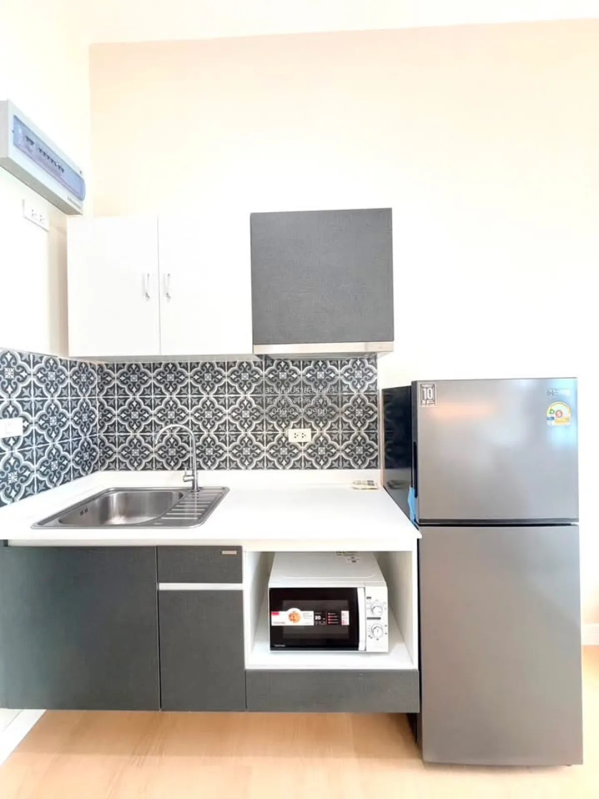 For Sale Condo , Zcape 3 , high floor , newly renovated , Wichit 
