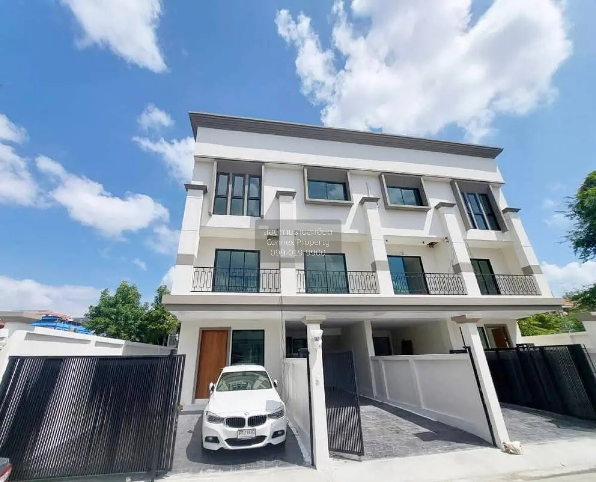 เช่าพรีเมี่ยมทาวน์โฮม,ลาซาล 32 บางนาใต้ เขต บางนา กรุงเทพ CX-1724 1