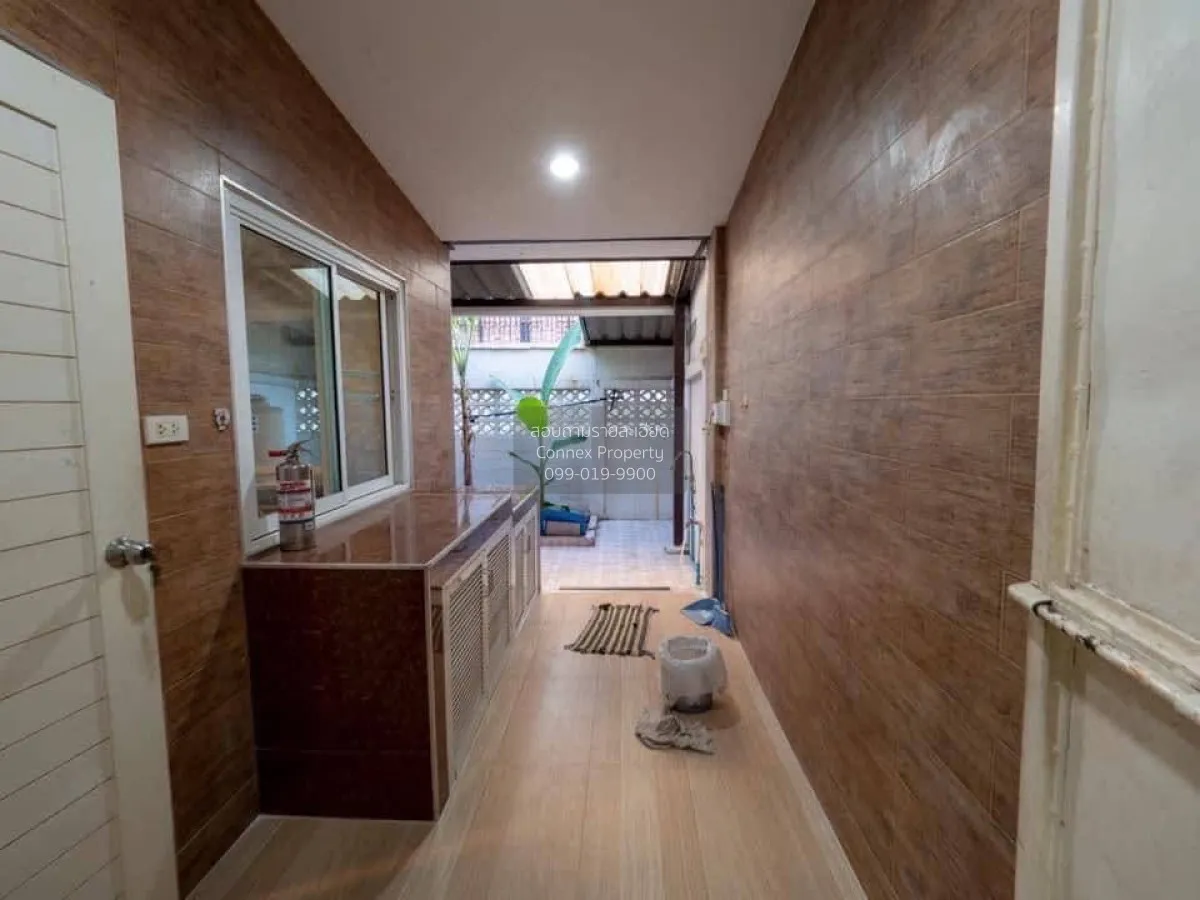 For Rent 3-story home office, Sukhumvit 93, Soi Phueng Mee 9 , Ba