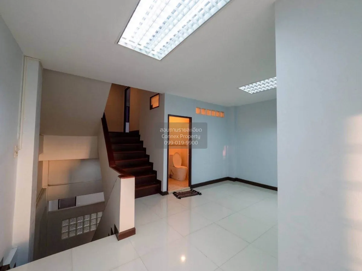For Rent 3-story home office, Sukhumvit 93, Soi Phueng Mee 9 , Ba
