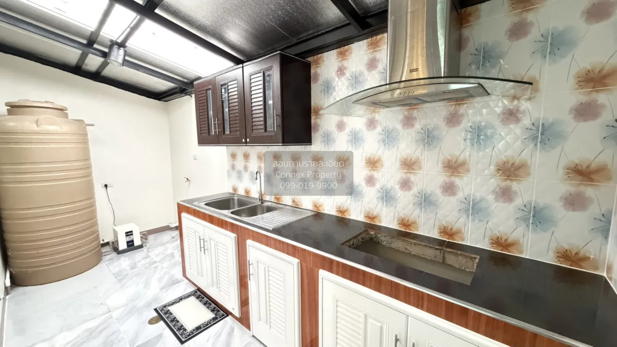 For Sale Townhouse/Townhome  , Blessity Park Sukhumvit-Bangpoo , 