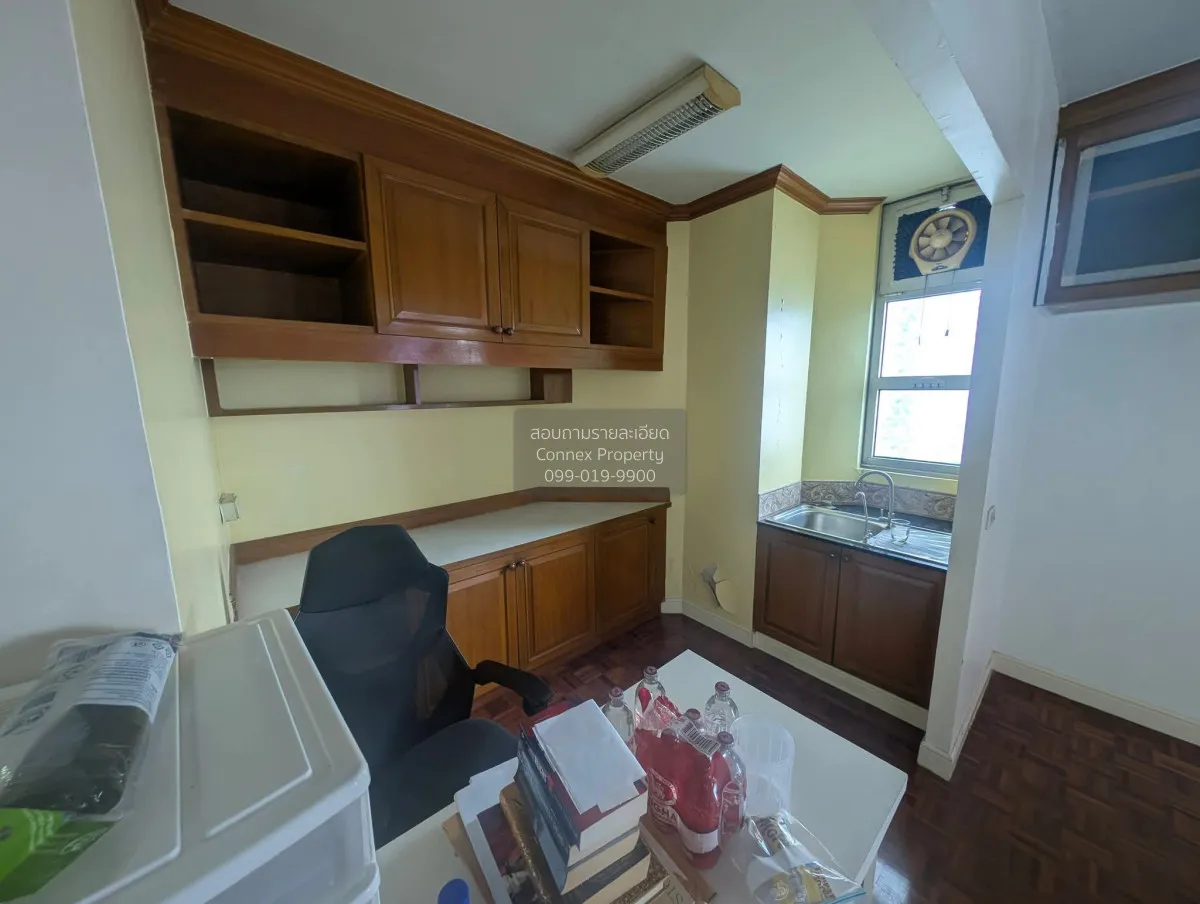 For Sale Condo , Victoria Lakeview , corner unit , Bang Phut , Pa