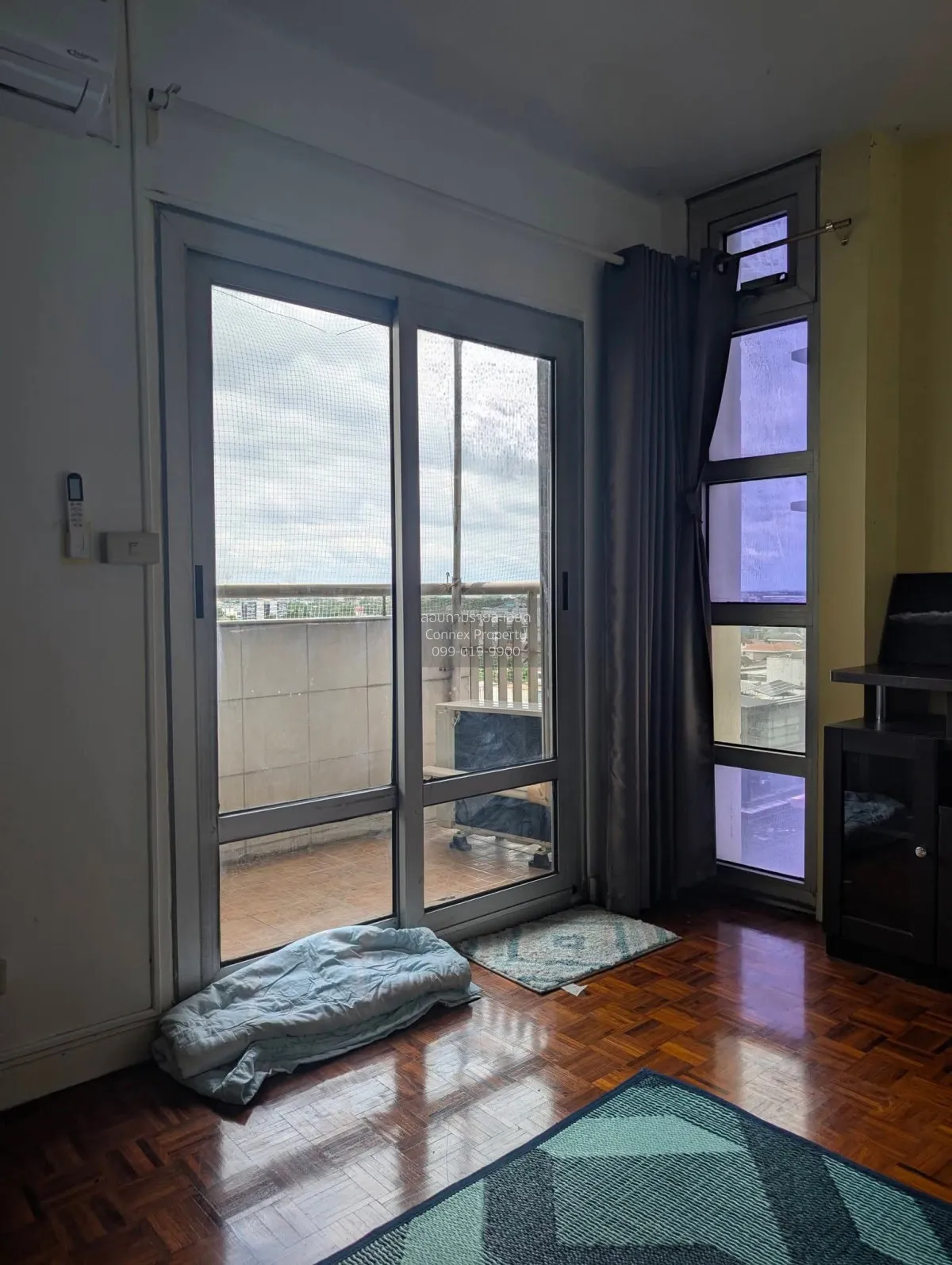 For Sale Condo , Victoria Lakeview , corner unit , Bang Phut , Pa