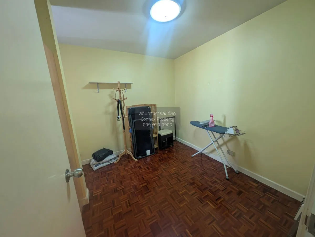 For Sale Condo , Victoria Lakeview , corner unit , Bang Phut , Pa