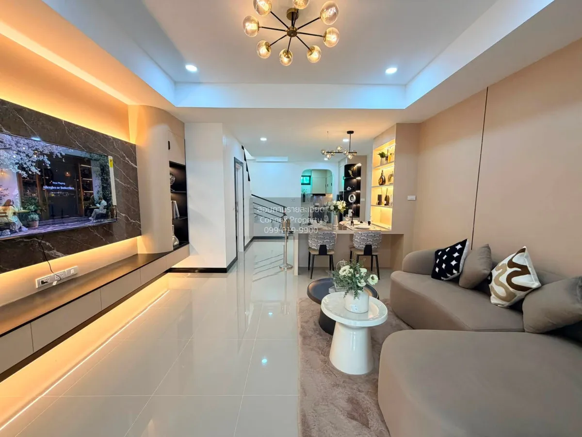 For Sale Townhouse, Soi Sukhumvit-Pattaya 62 , Mueang Phata , Ban