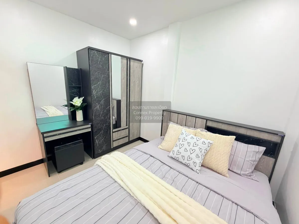 For Sale Townhouse, Soi Sukhumvit-Pattaya 62 , Mueang Phata , Ban