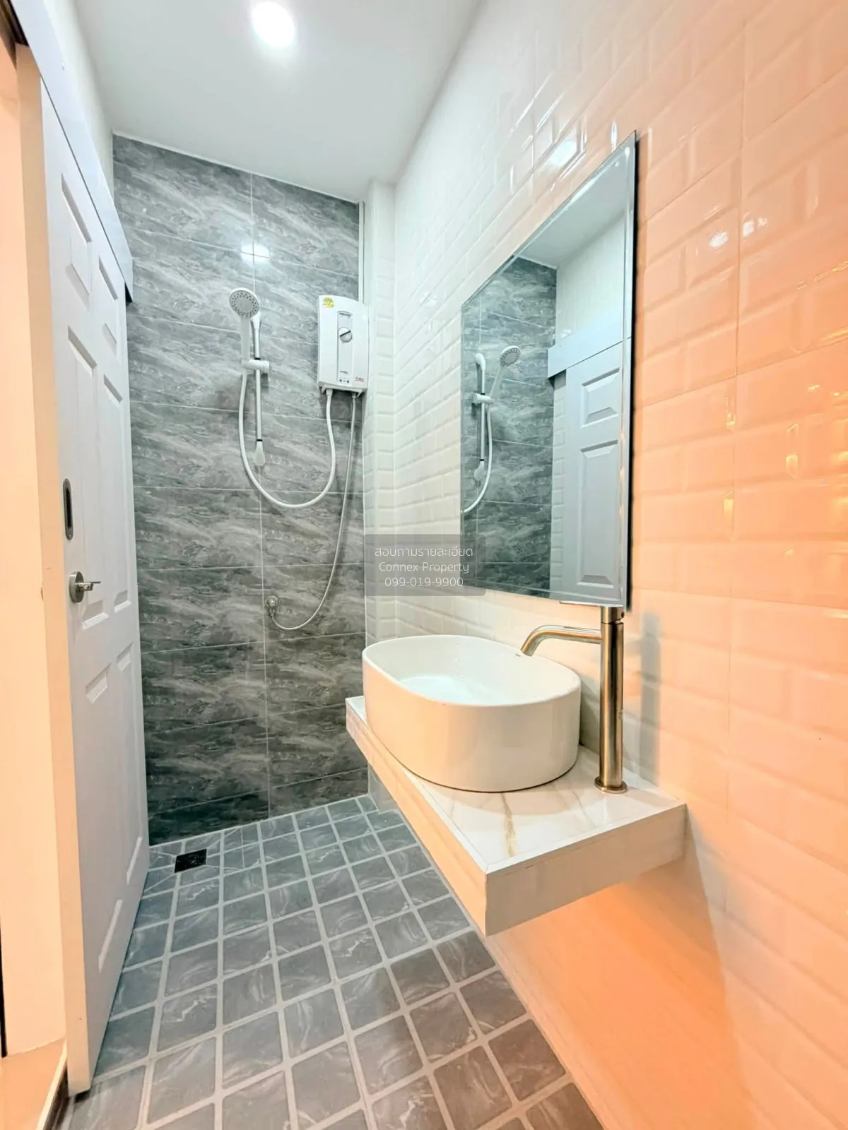 For Sale Townhouse, Soi Sukhumvit-Pattaya 62 , Mueang Phata , Ban