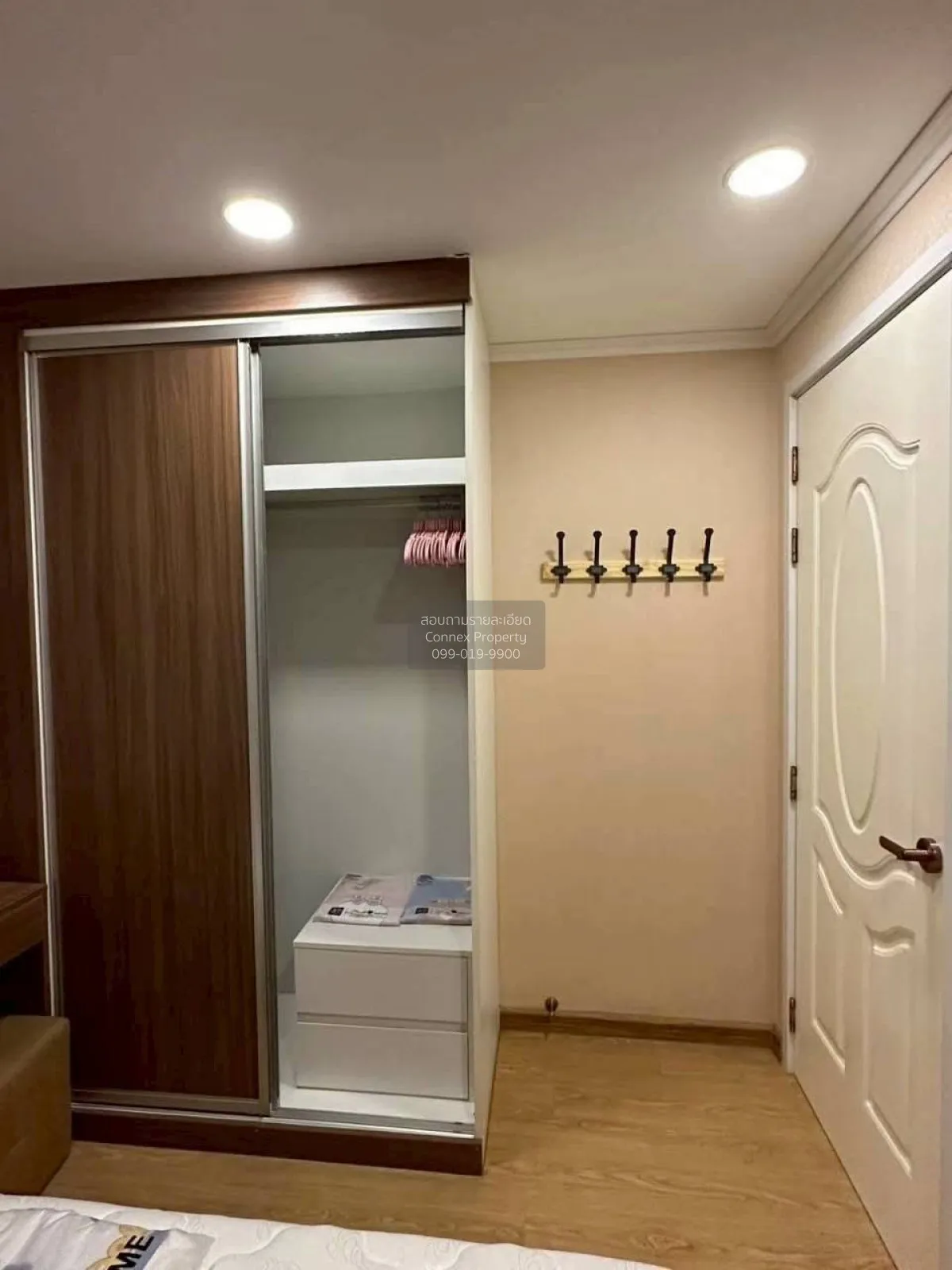 For Sale Condo , The Prague Condominium , corner unit , Khlong Ma