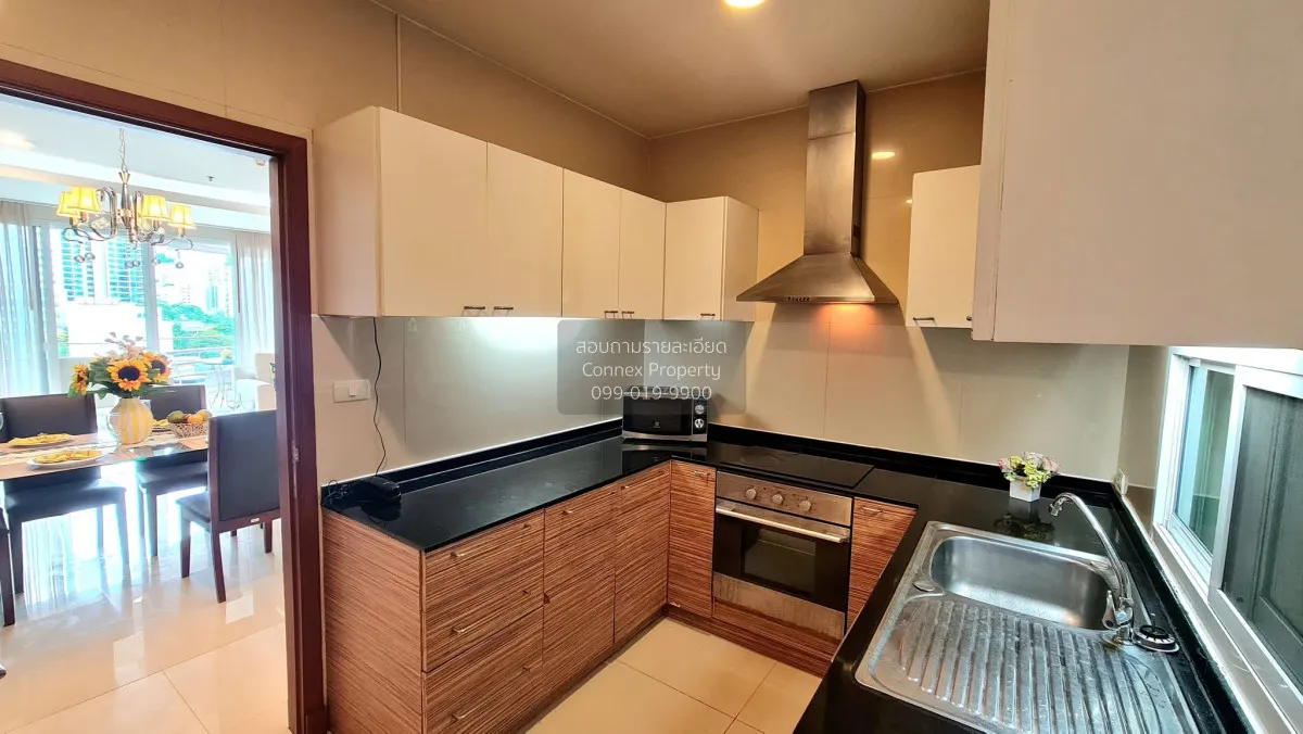 For Rent Condo , Piyathip Place , high floor , corner unit , wide 4