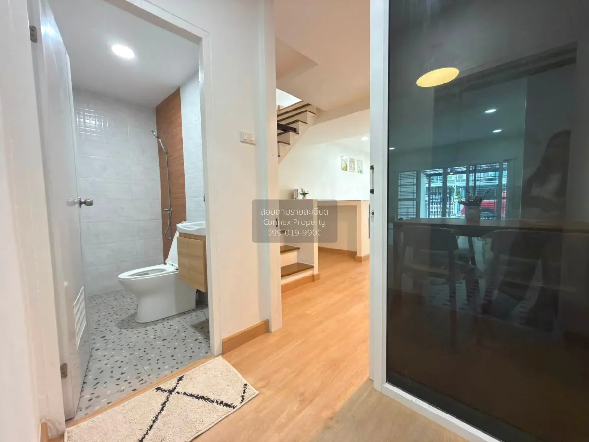 For Sale Townhouse/Townhome  , Suanluang Ville 5 , corner unit , 