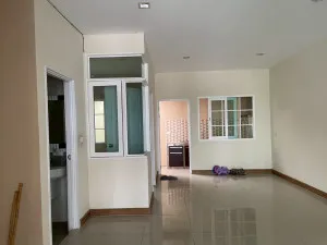 For Sale Townhouse/Townhome  , Golden Town 3 Ladprao - Kasetnawamin , Khlong Kum , Bung Kum , Bangkok , CX-172906