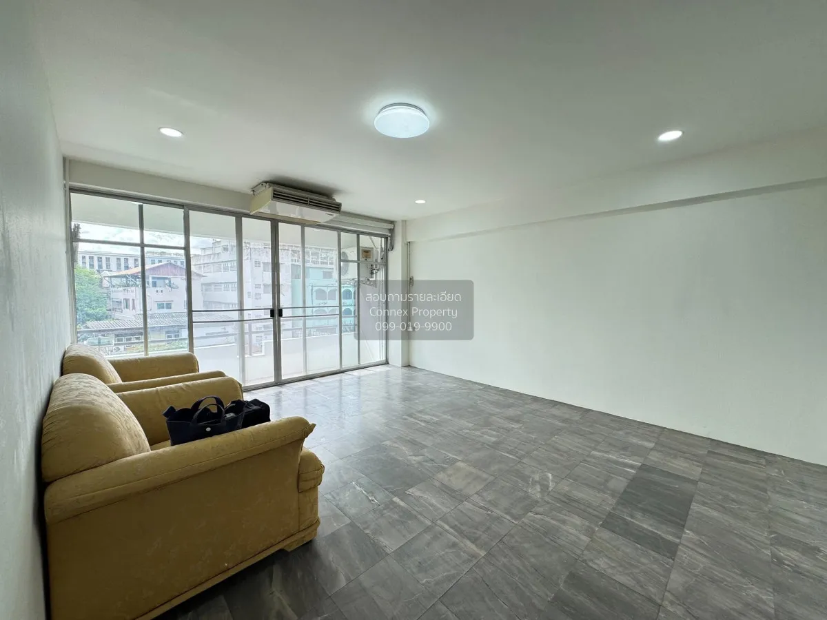 For Sale Condo , Exclusive Place , corner unit , Chomphon , Chatu 3