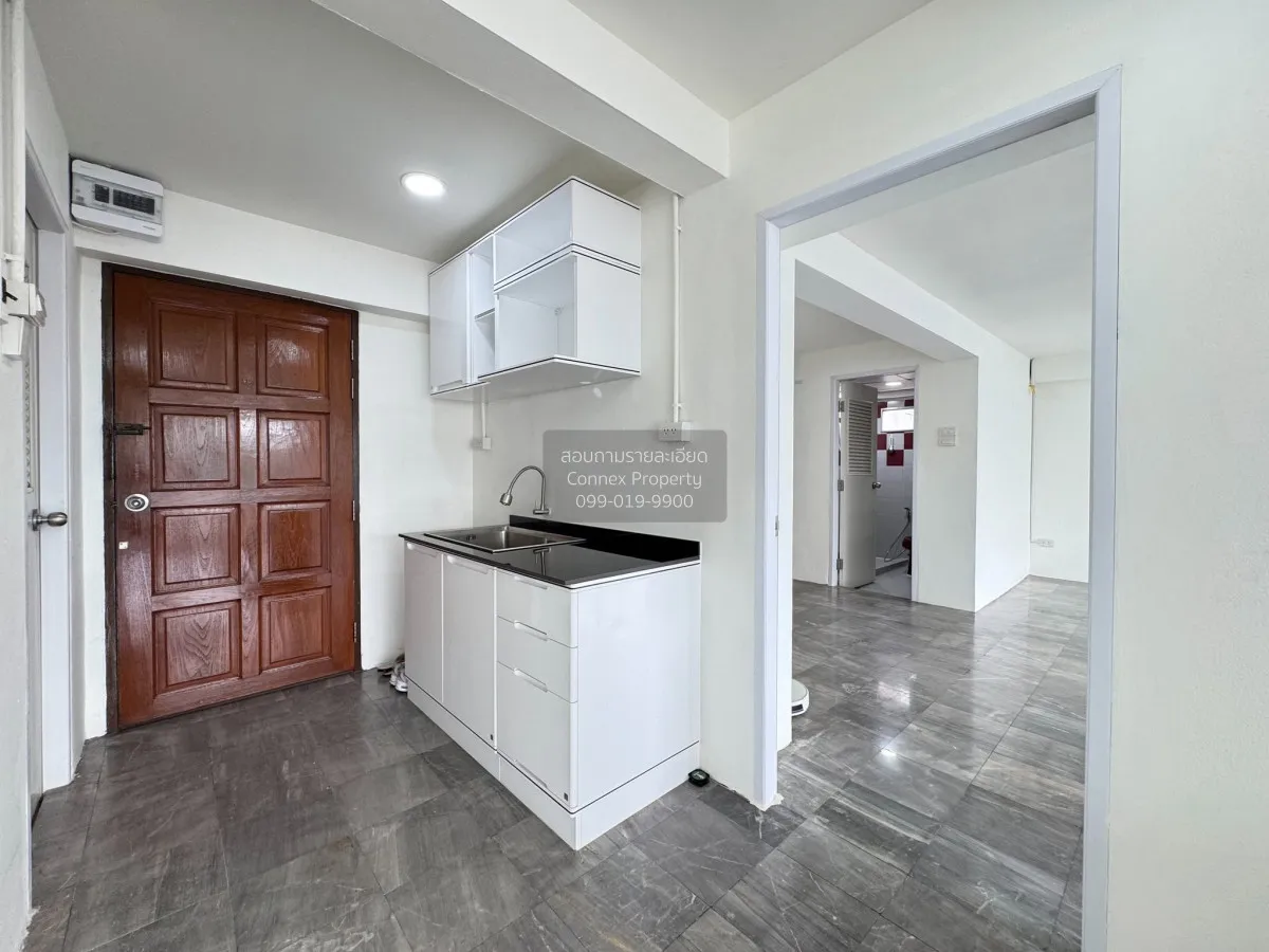 For Sale Condo , Exclusive Place , corner unit , Chomphon , Chatu 4