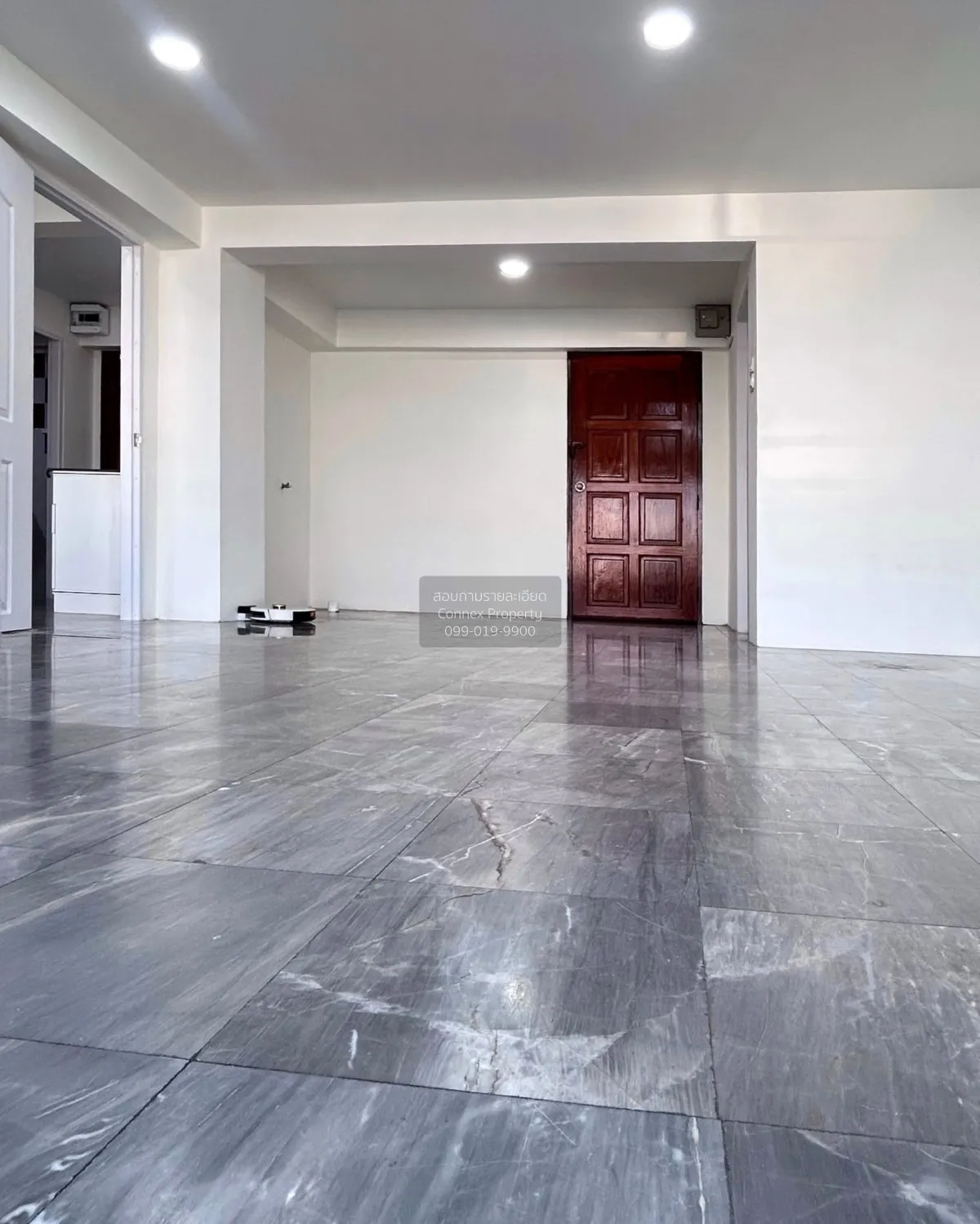For Sale Condo , Exclusive Place , corner unit , Chomphon , Chatu