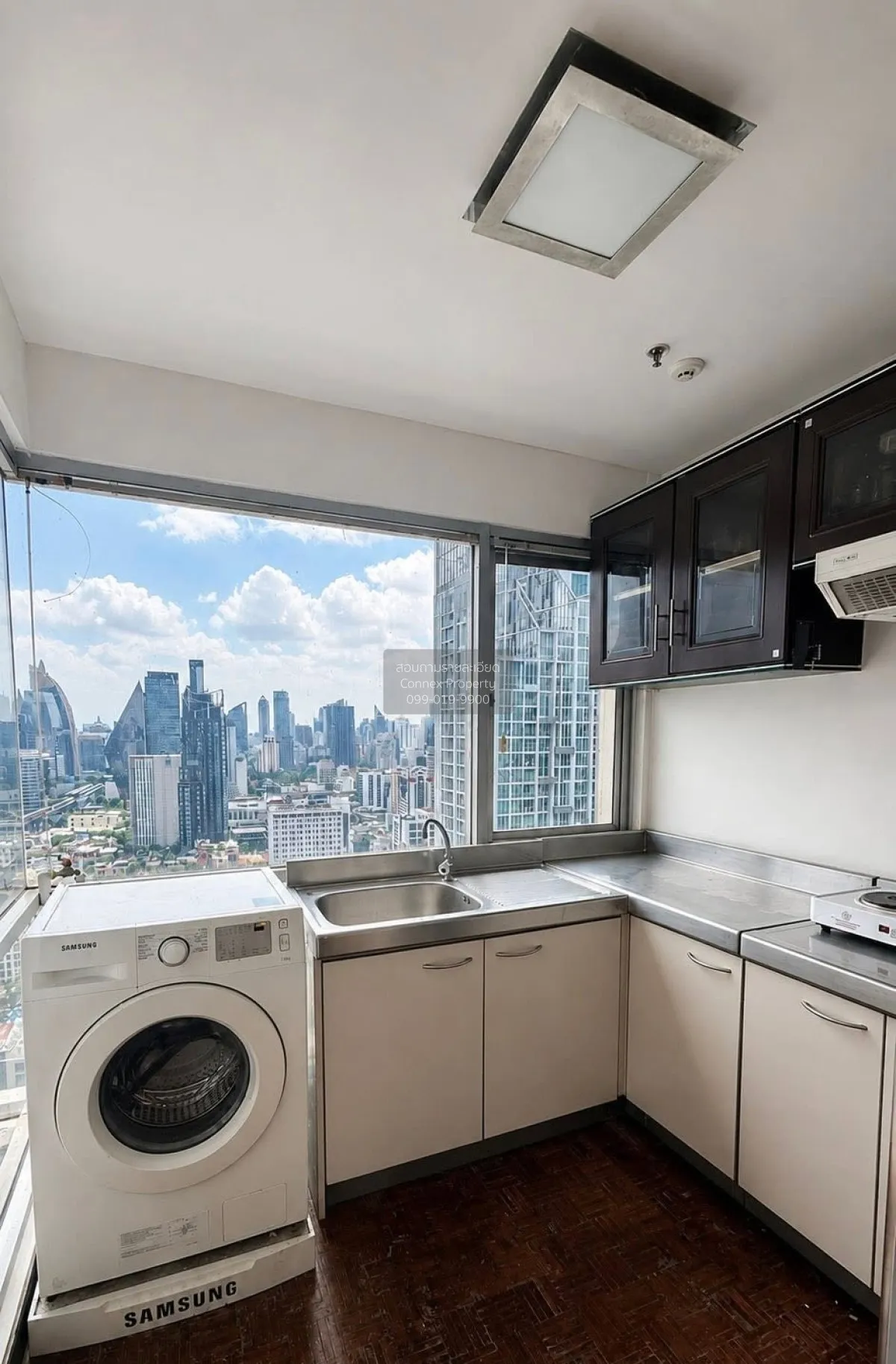 For Sale Condo , Sukhumvit Suite , high floor , corner unit , BTS 2