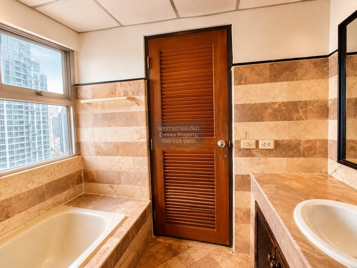 For Sale Condo , Sukhumvit Suite , high floor , corner unit , BTS 4