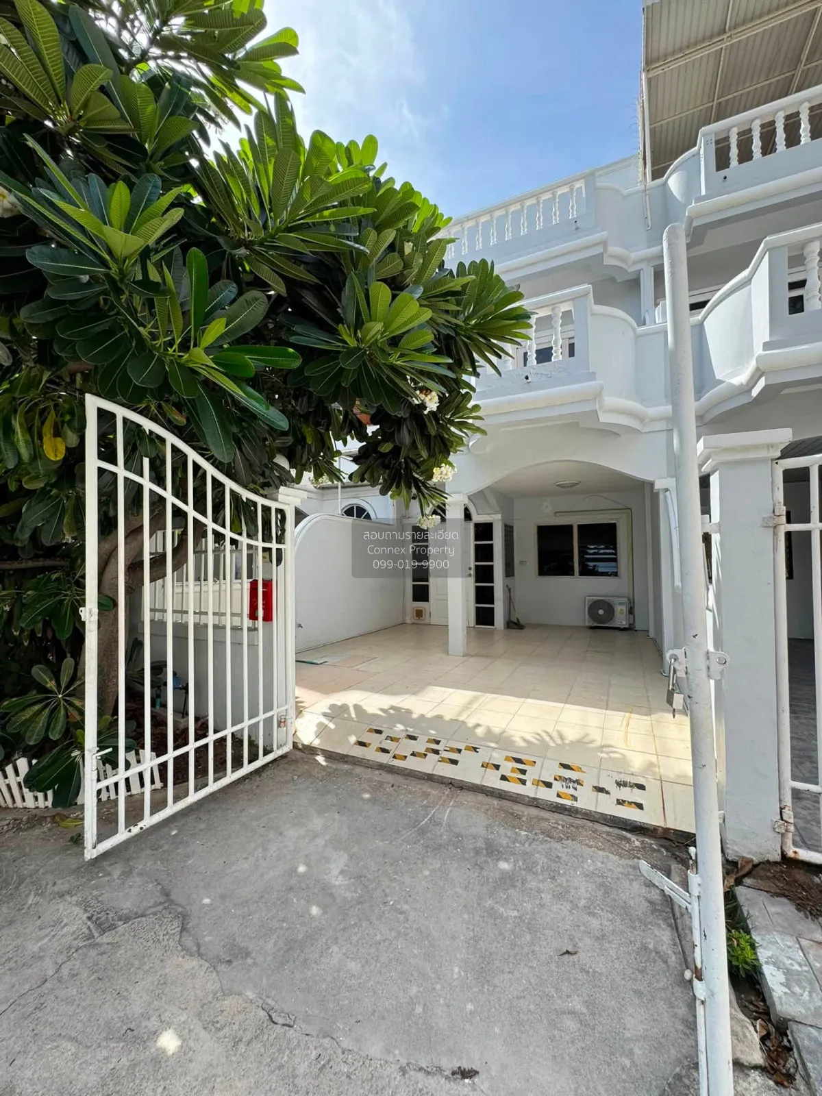 For Sale  3-Storey Townhouse, Thappraya Soi 10 , Mueang Phata , B 1