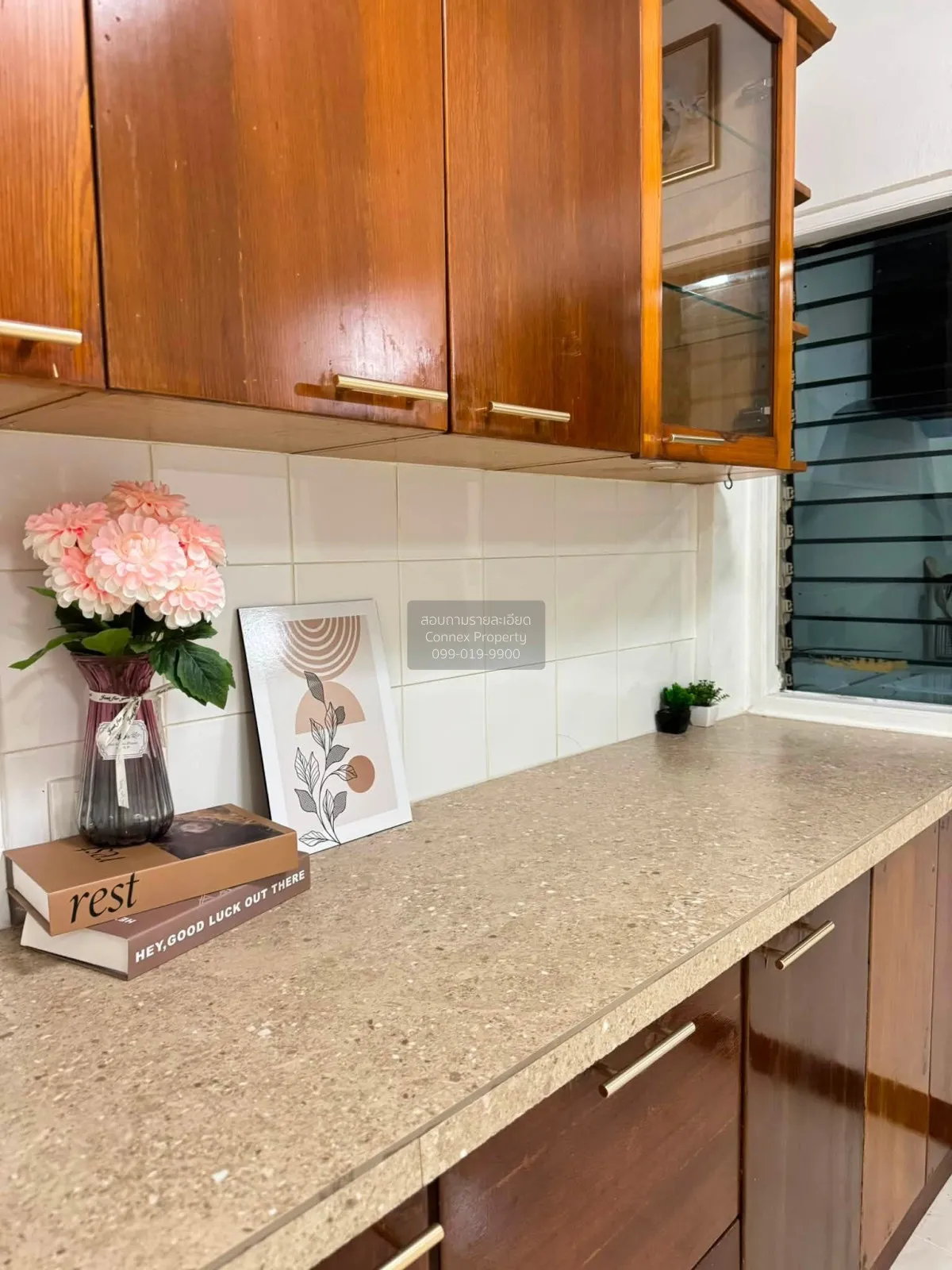 For Sale  3-Storey Townhouse, Thappraya Soi 10 , Mueang Phata , B