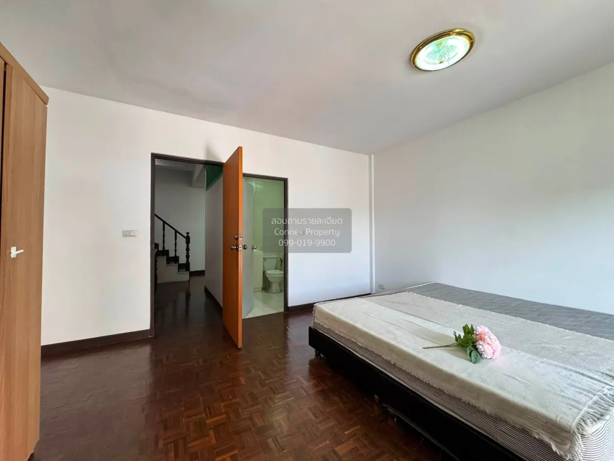 For Sale  3-Storey Townhouse, Thappraya Soi 10 , Mueang Phata , B