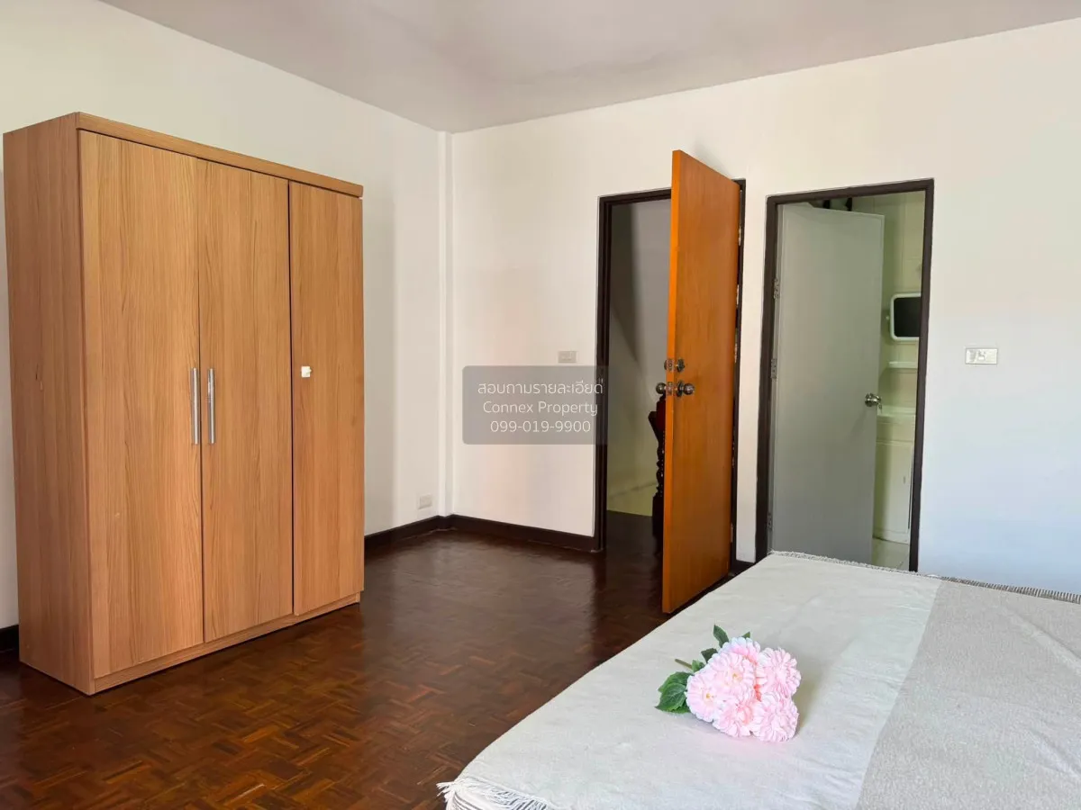 For Sale  3-Storey Townhouse, Thappraya Soi 10 , Mueang Phata , B