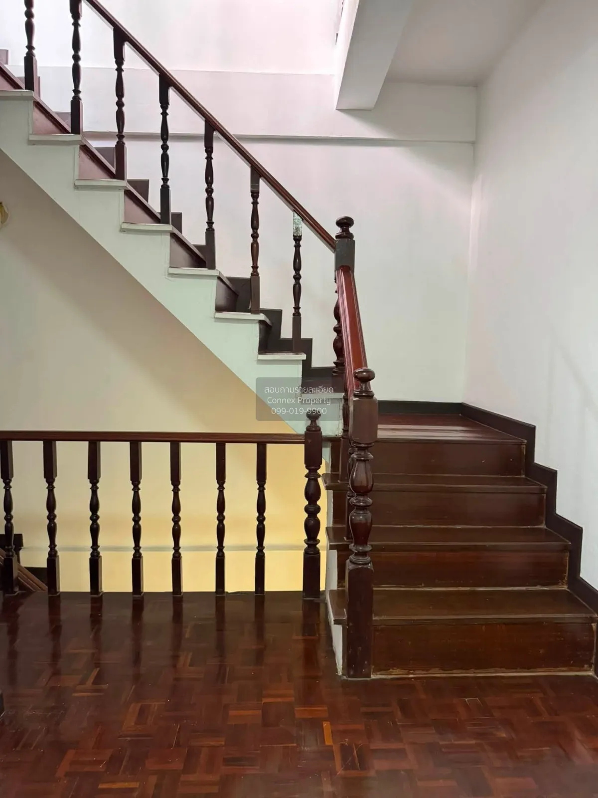 For Sale  3-Storey Townhouse, Thappraya Soi 10 , Mueang Phata , B