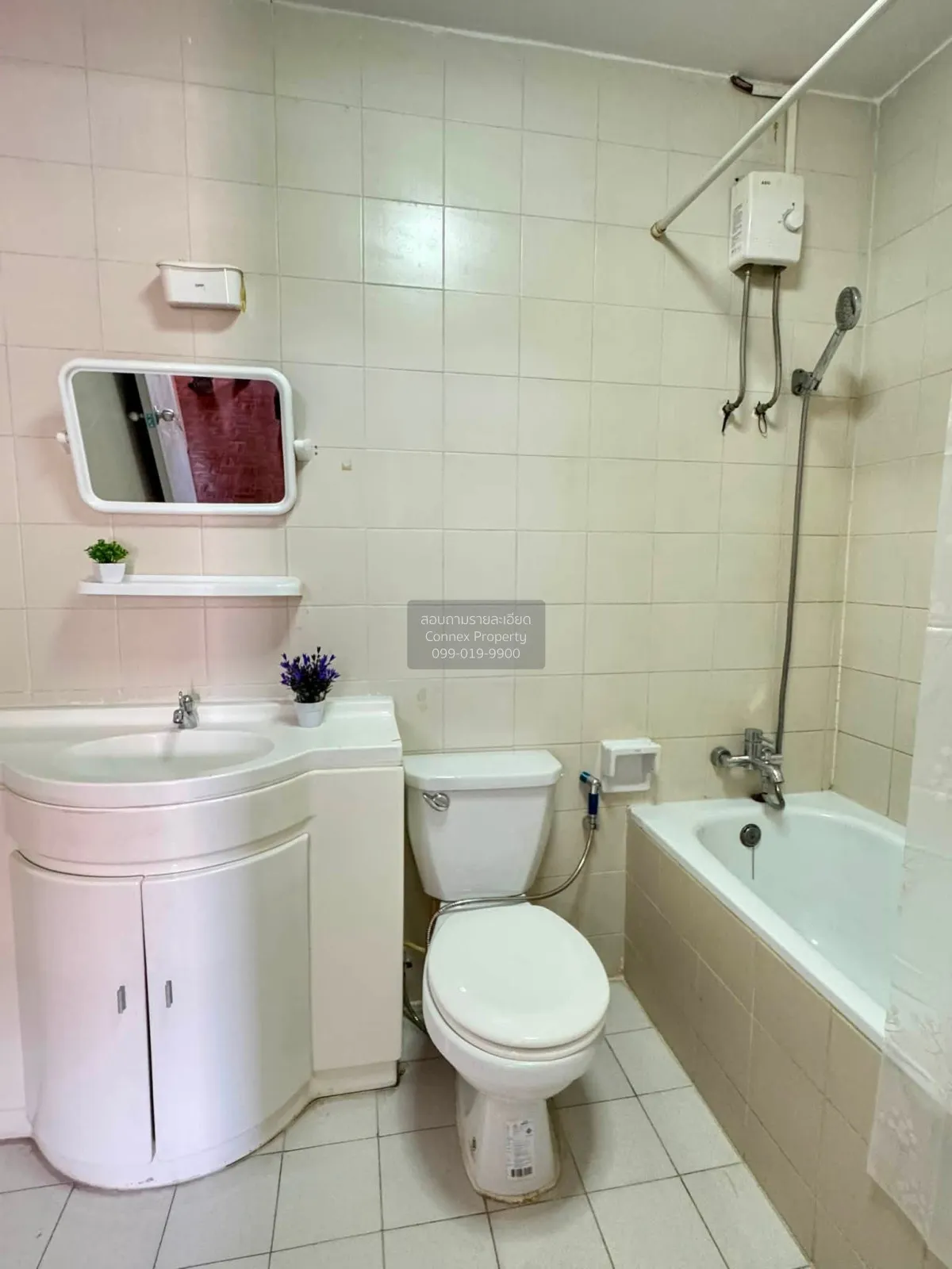 For Sale  3-Storey Townhouse, Thappraya Soi 10 , Mueang Phata , B