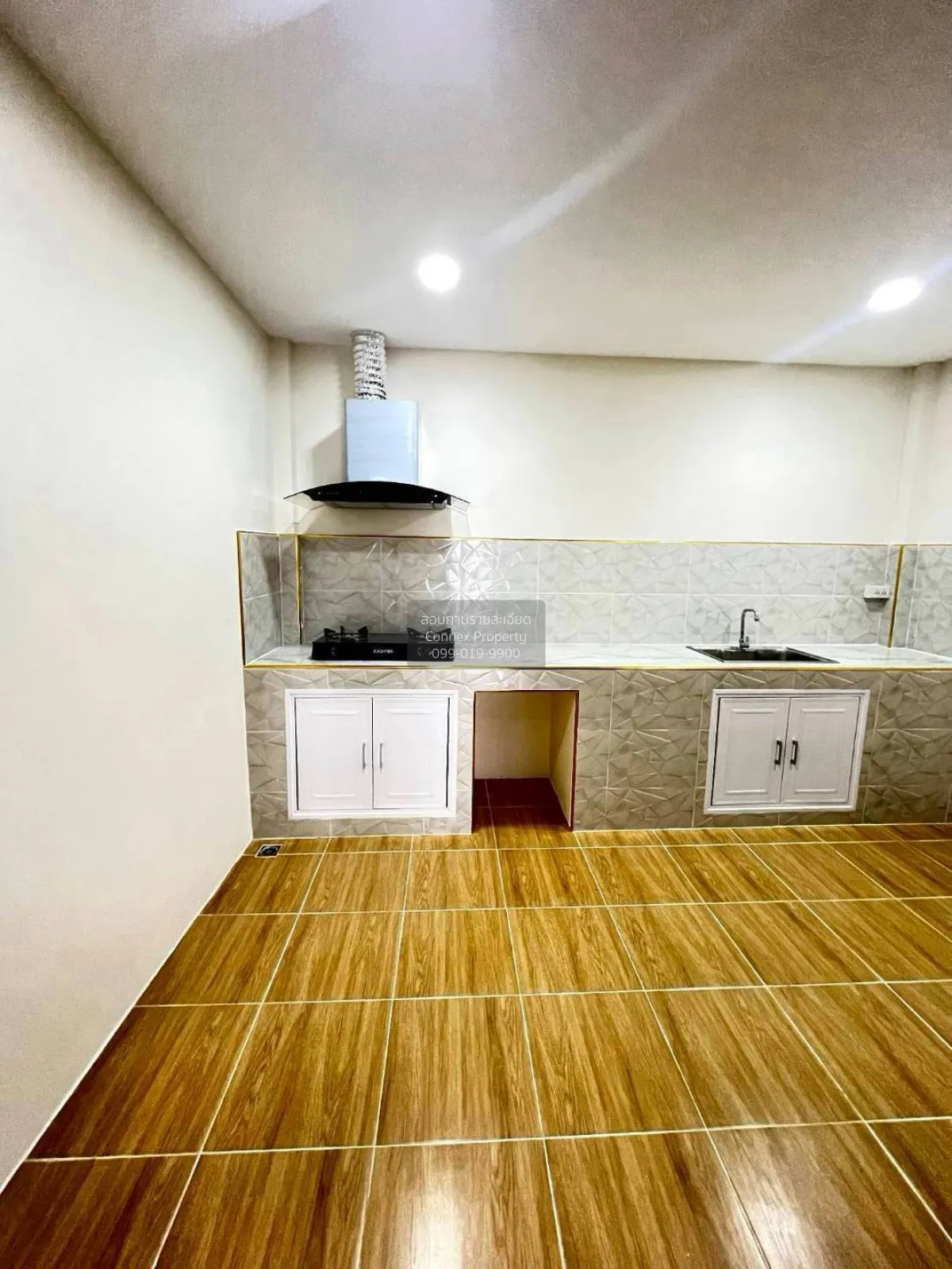 For Sale Townhouse/Townhome  , Baan Phuttachad Nong Khaem , newly