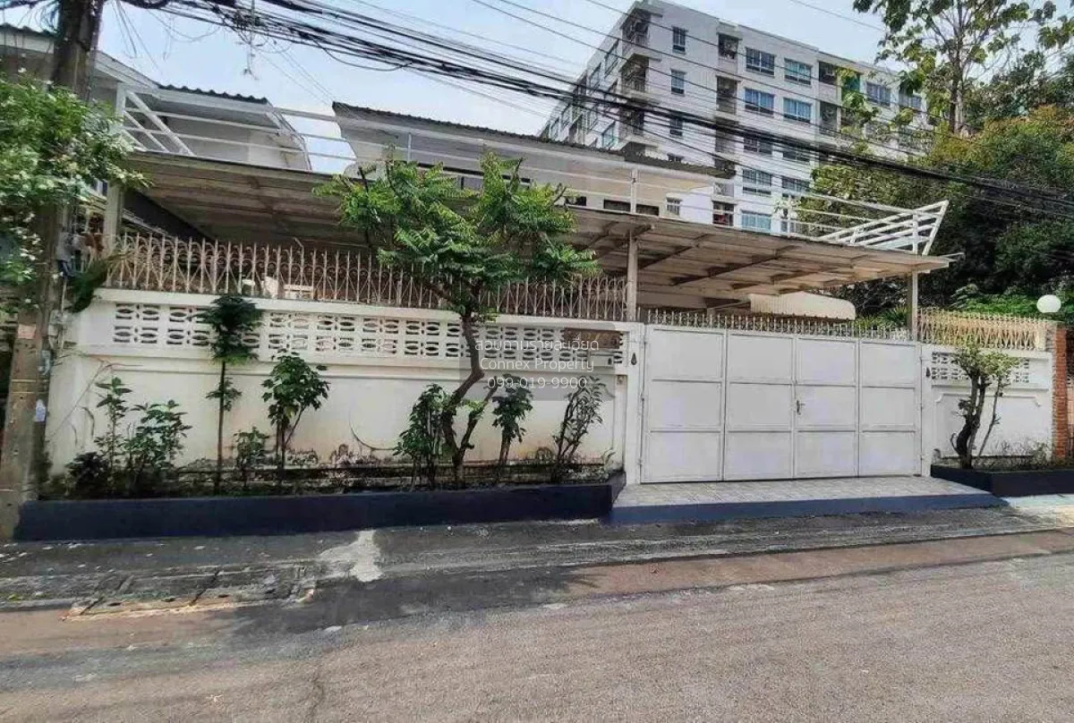 เช่าทาวน์เฮ้าส์/ทาวน์โฮม  บ้าน อยู่เจริญ 542 MRT-ห้วยขวาง สามเสนน 1