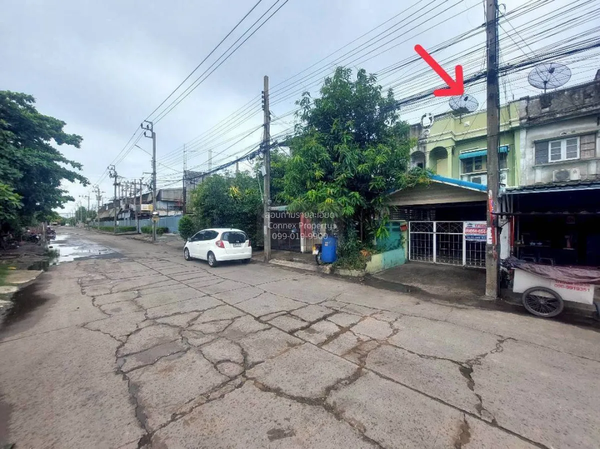 ขายทาวน์เฮาส์ 2 ชั้น ซอยหมู่บ้าน วิวัฒน์โฮม เทศบาลบางปู 40 บางเมื 1