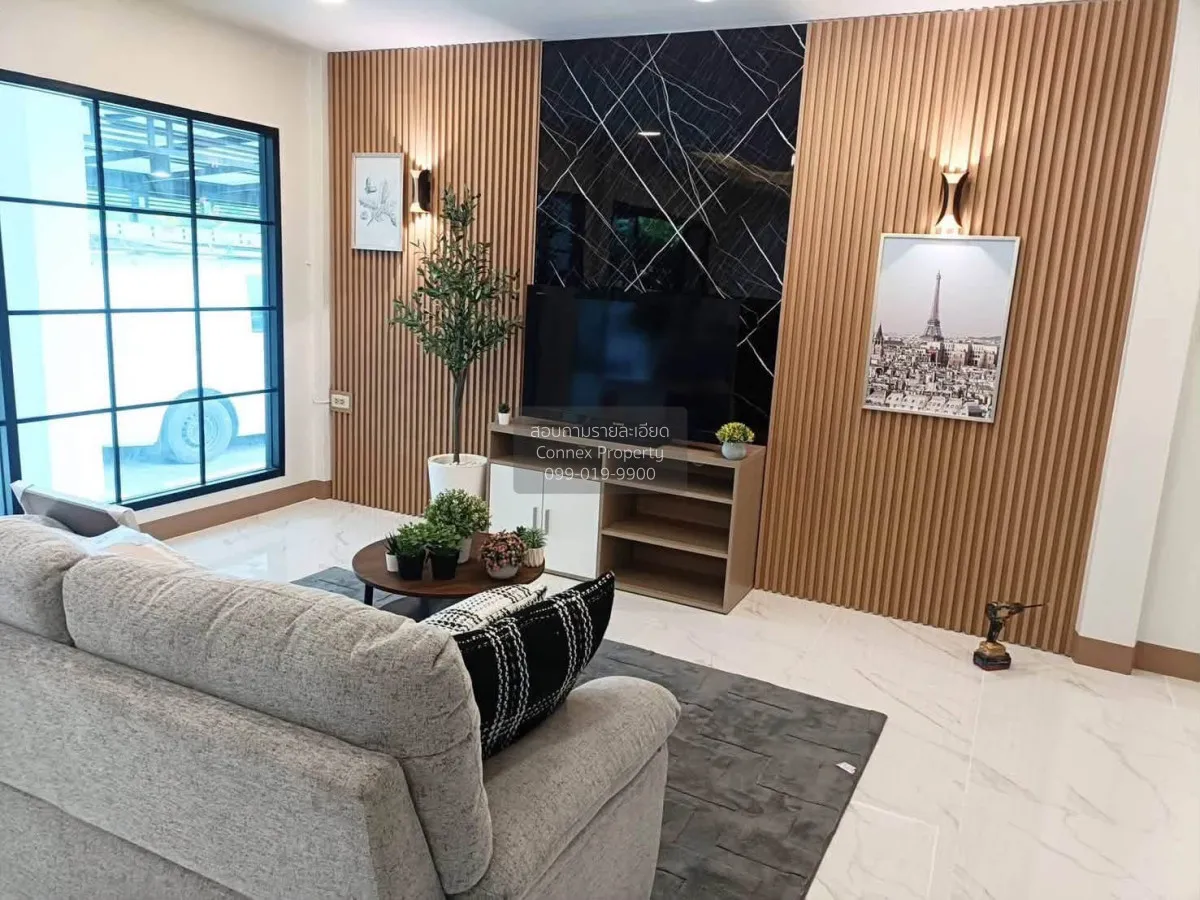 For Sale House , Baan Phra Pin 4 , nice view , corner unit , wide 4