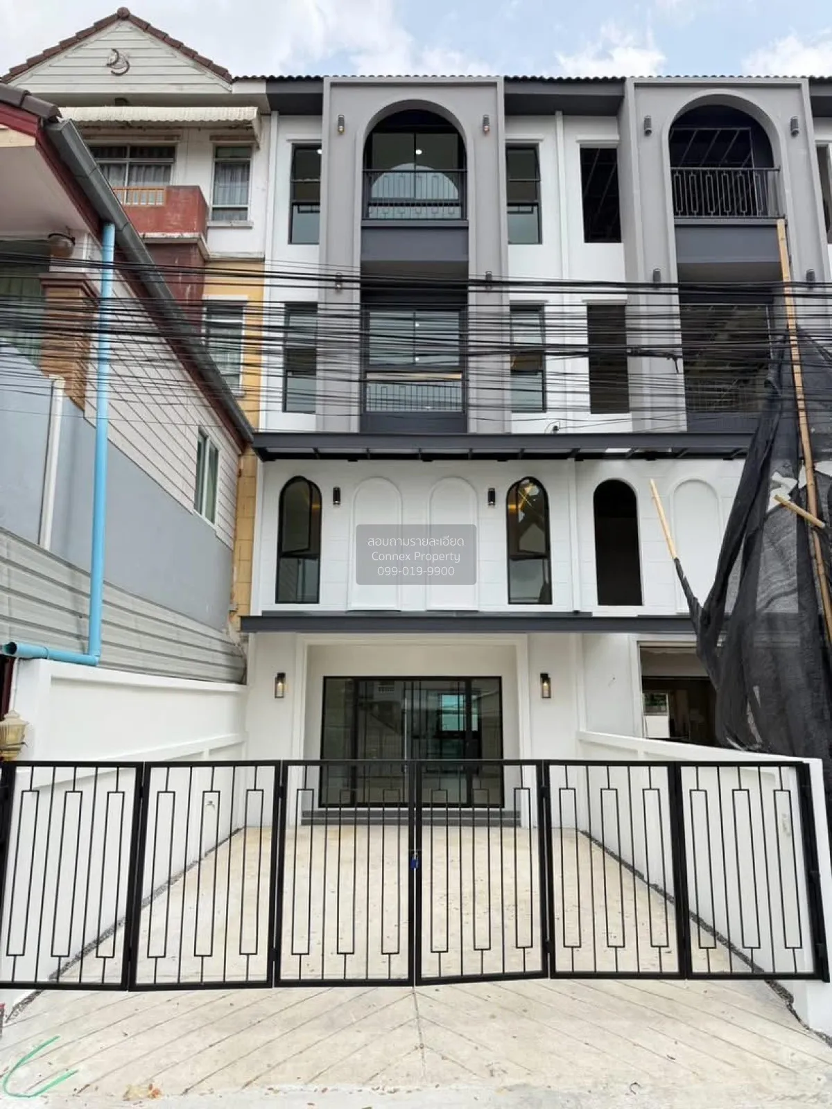 ขายทาวน์โฮม 4 ชั้น ลาดพร้าว 110 รีโนเวทใหม่ คลองจั่น เขต บางกะปิ  1