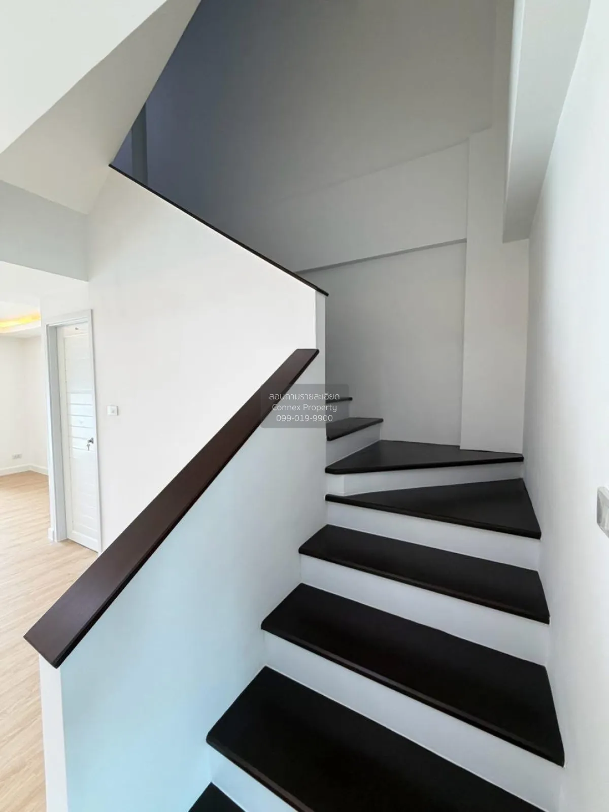 ขายทาวน์โฮม 4 ชั้น ลาดพร้าว 110 รีโนเวทใหม่ คลองจั่น เขต บางกะปิ 