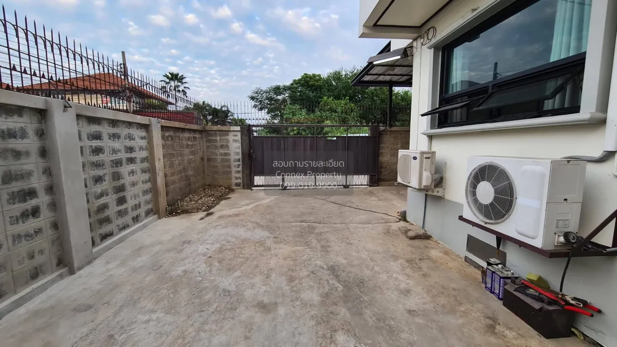 ขายบ้านเดี่ยว 2 ชั้น โซนหมู่บ้านหงส์ประยูร ห่างสถานีรถไฟฟ้า 2 กม.
