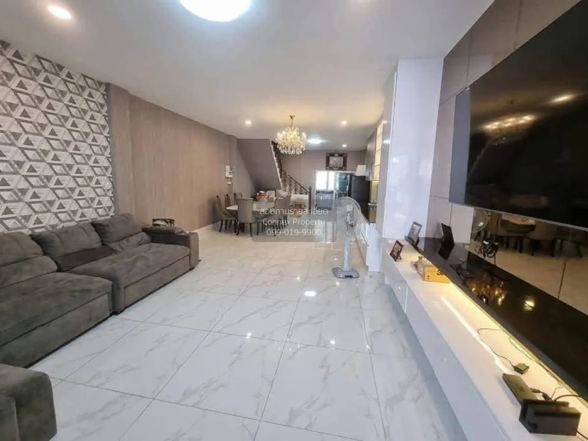 For Rent Four-  storey Townhouse, 80 square wah, Soi Yim Phatthan 3