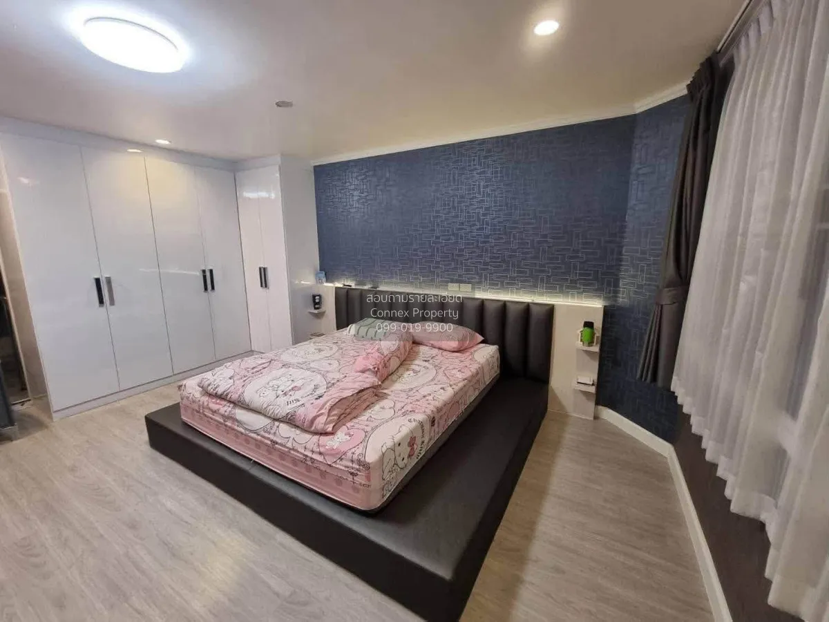 For Rent Four-  storey Townhouse, 80 square wah, Soi Yim Phatthan