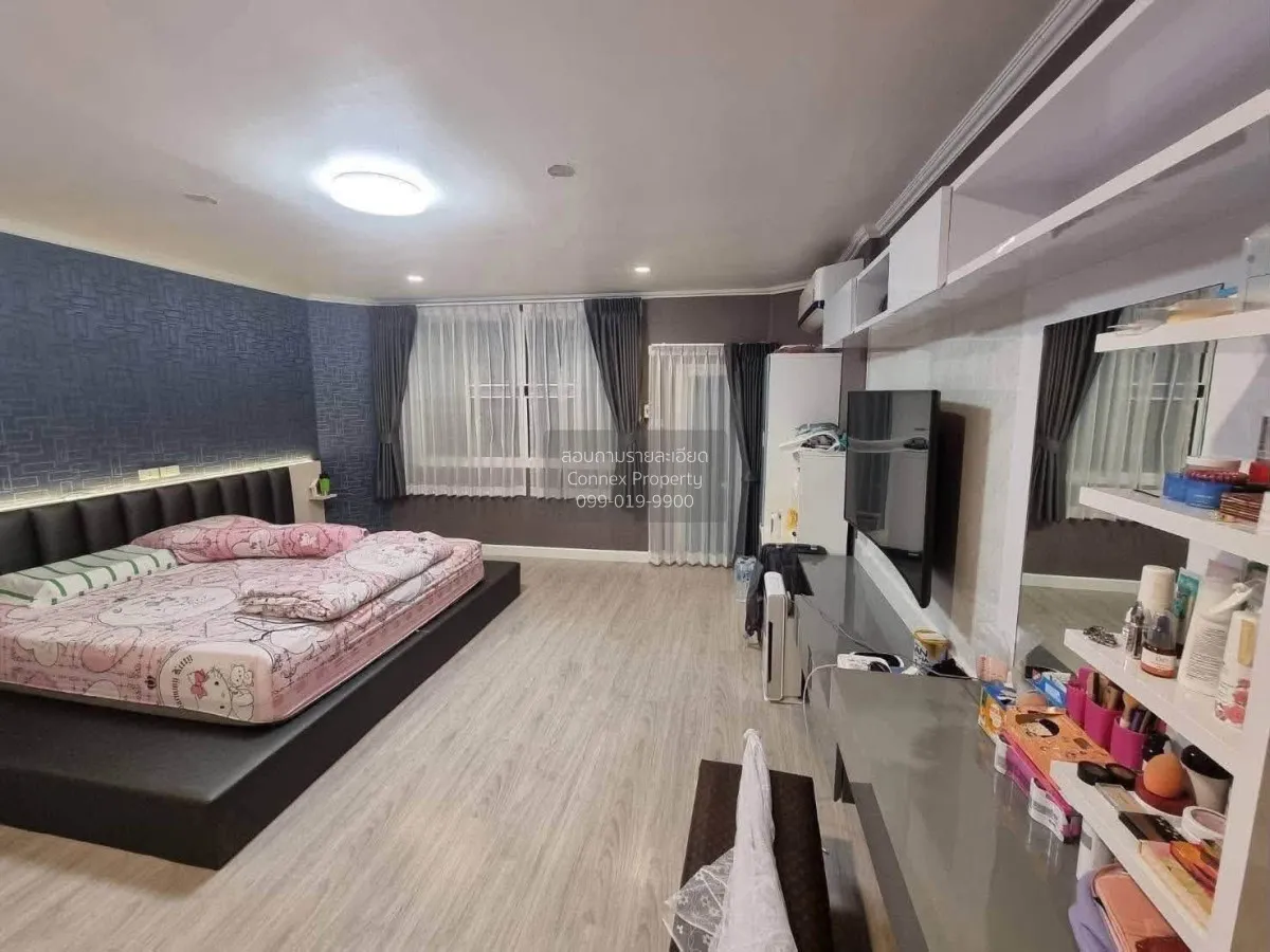 For Rent Four-  storey Townhouse, 80 square wah, Soi Yim Phatthan