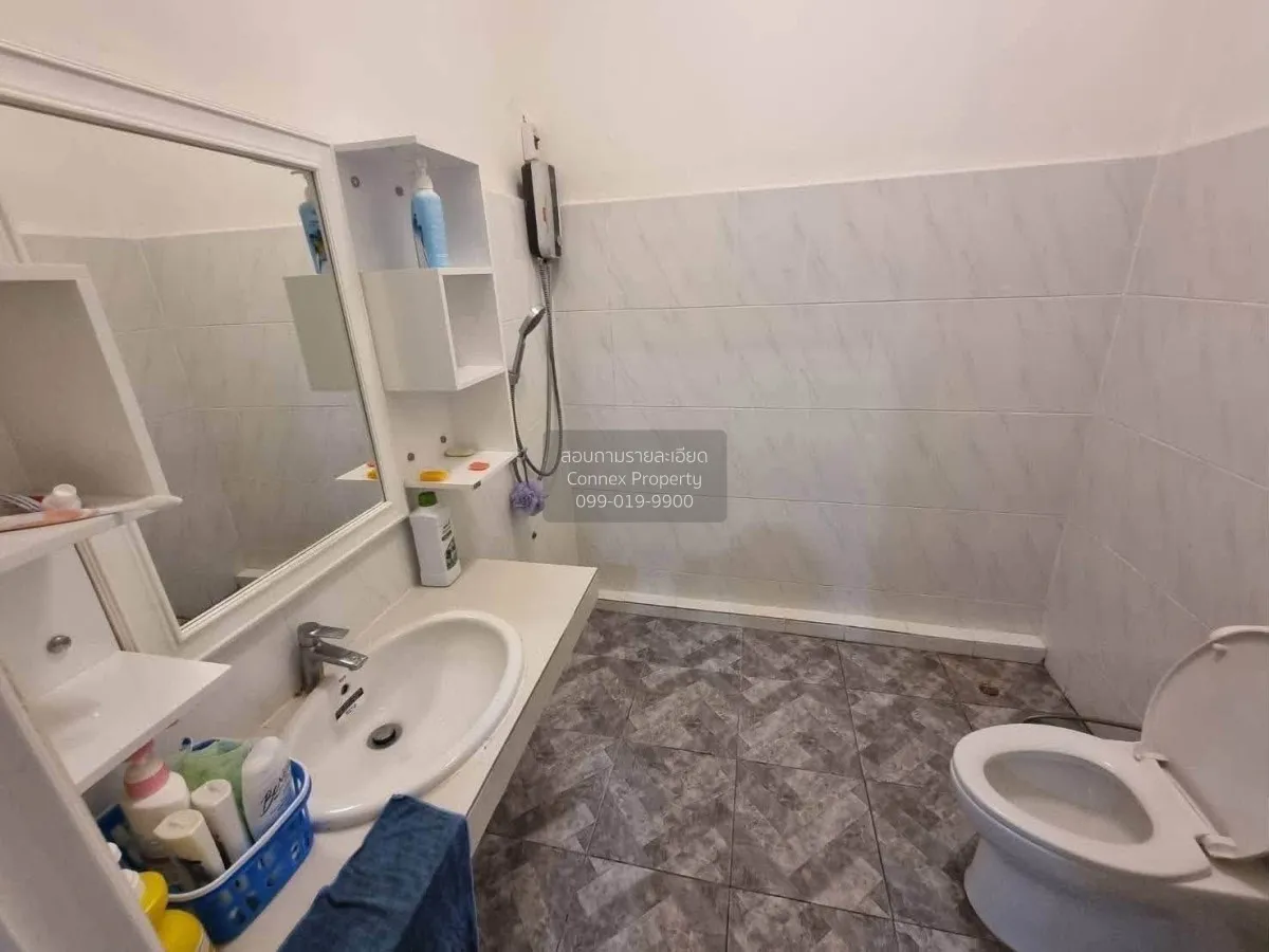 For Rent Four-  storey Townhouse, 80 square wah, Soi Yim Phatthan