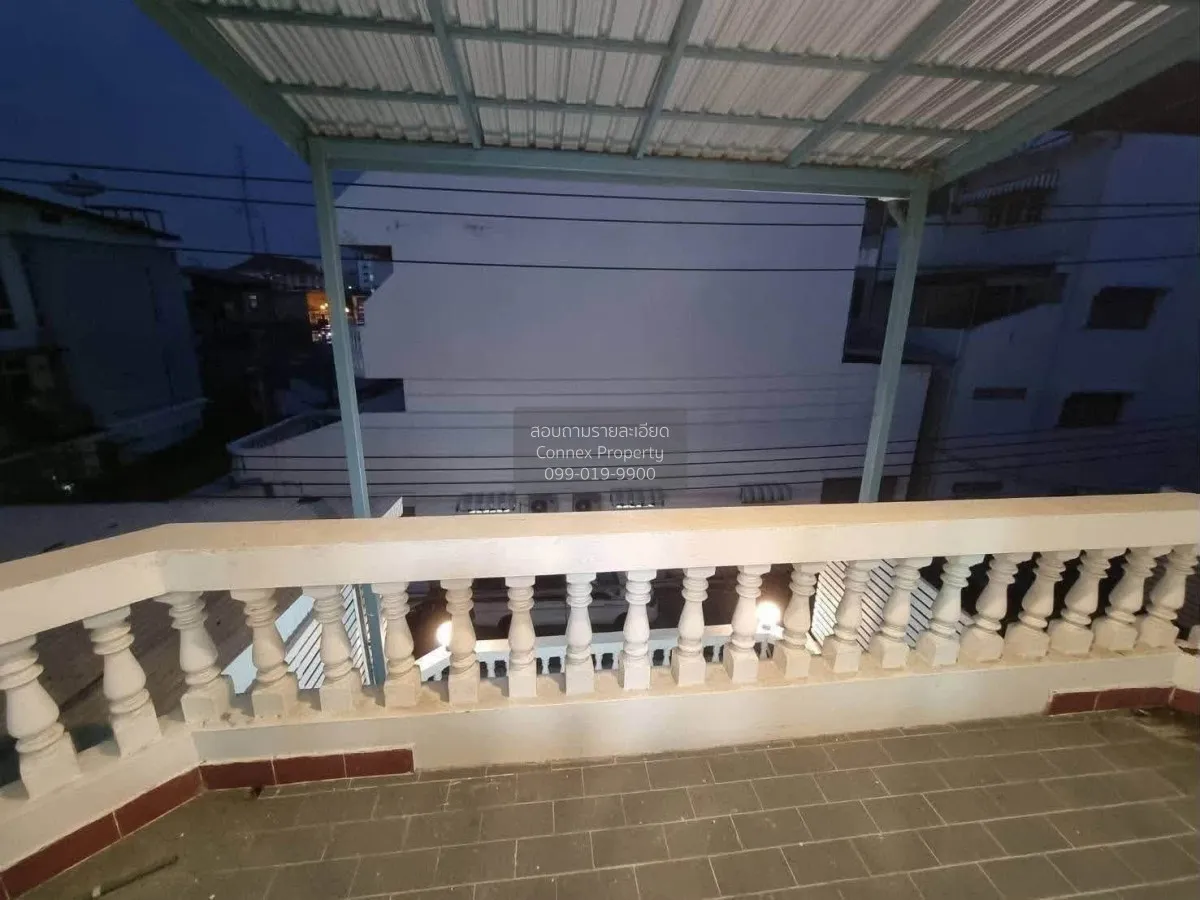 For Rent Four-  storey Townhouse, 80 square wah, Soi Yim Phatthan