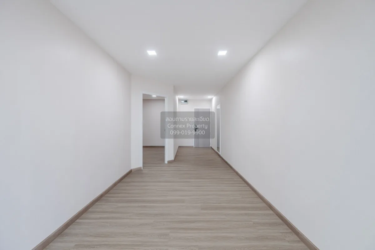 For Sale Condo , Phisawit Tower , newly renovated , BTS-Phahon Yo 1