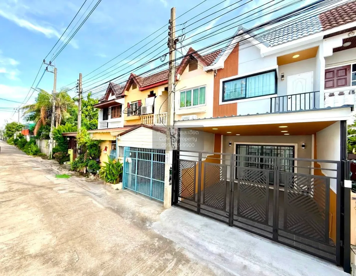 ขายบ้านทาวน์เฮาส์รีโนเวทใหม่ทั้งหลัง พร้อมเข้าอยู่  ซอยสวนผัก 19  3