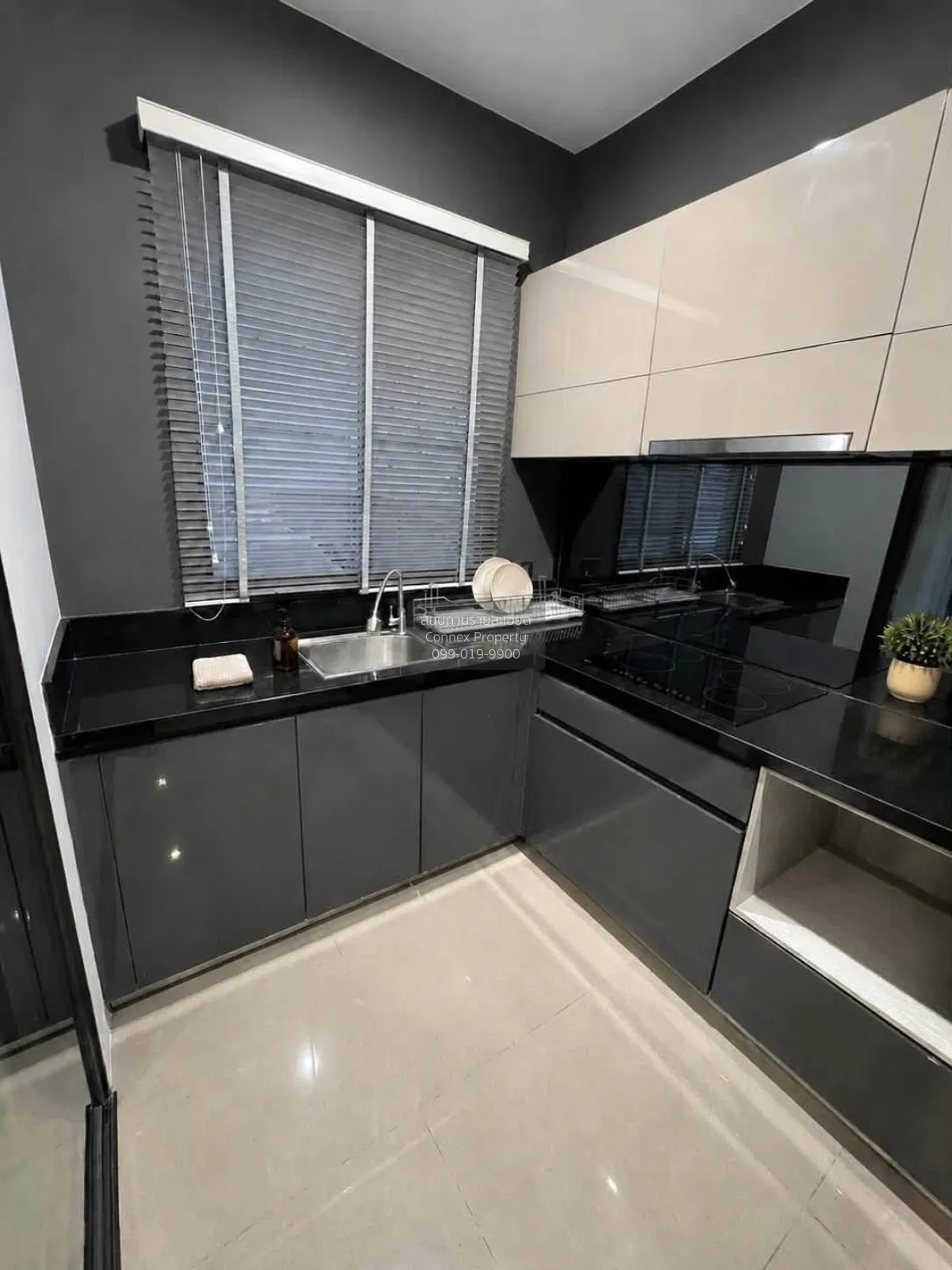 For Rent Townhouse/Townhome  , LANDMARK EKAMAI-RAMINDRA , Lat Phr