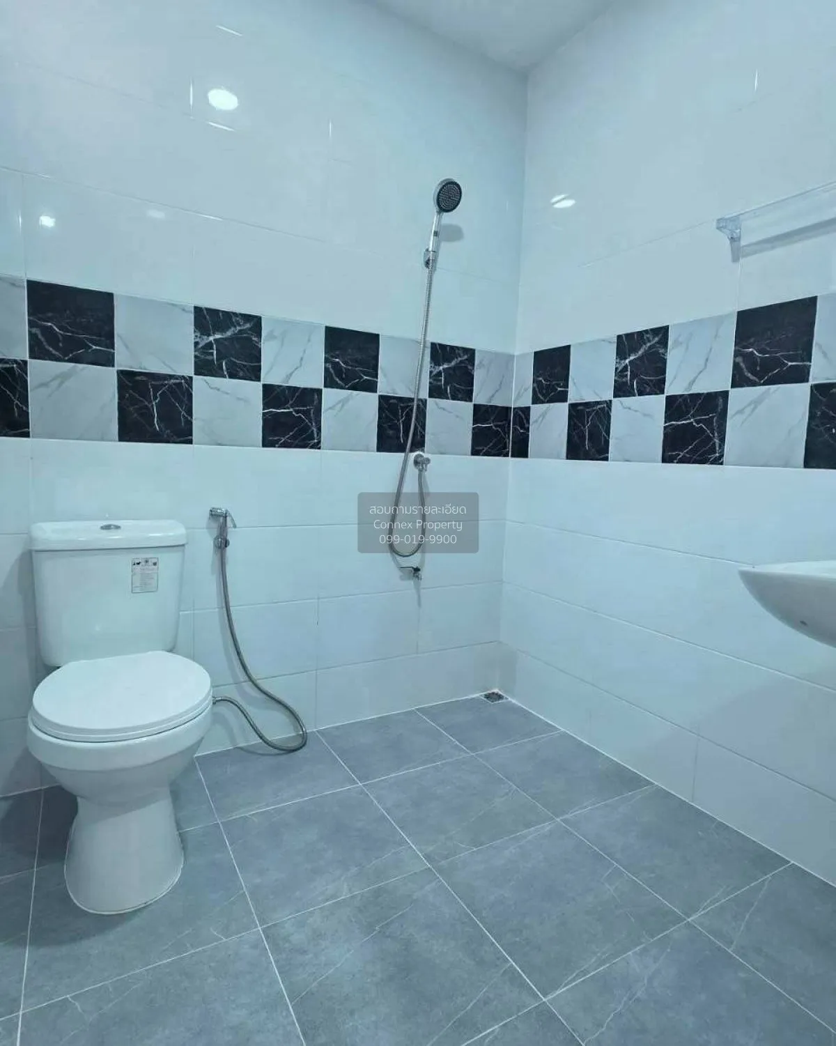 For Sale Townhouse/Townhome  , Lumpini Ban Kluai-Sai Noi Bang Bua