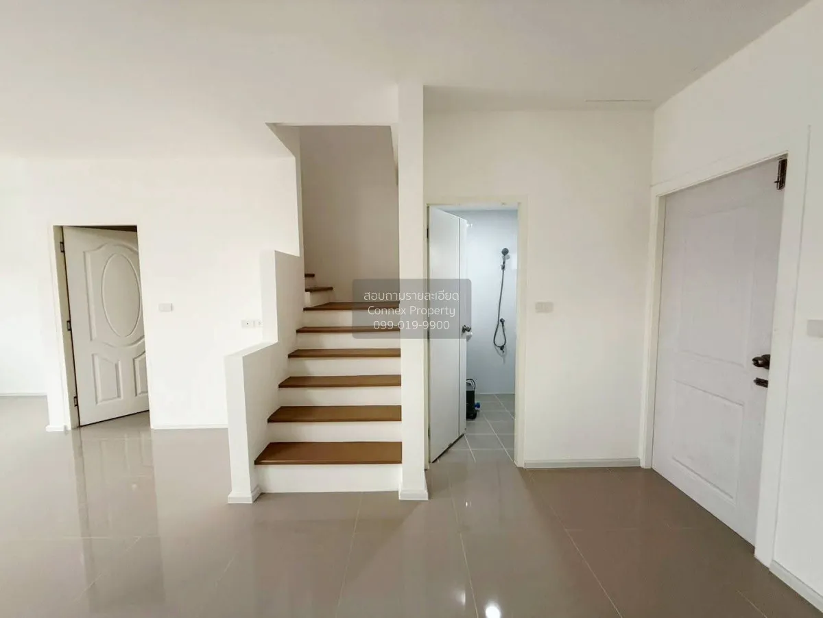 For Sale Newly built corner-unit townhome, 25 sq. wah. , Khlong S 3