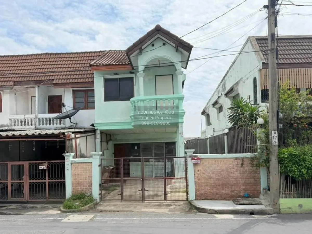 For Sale Townhouse/Townhome  , Baan Buathong Kheha , corner unit  1