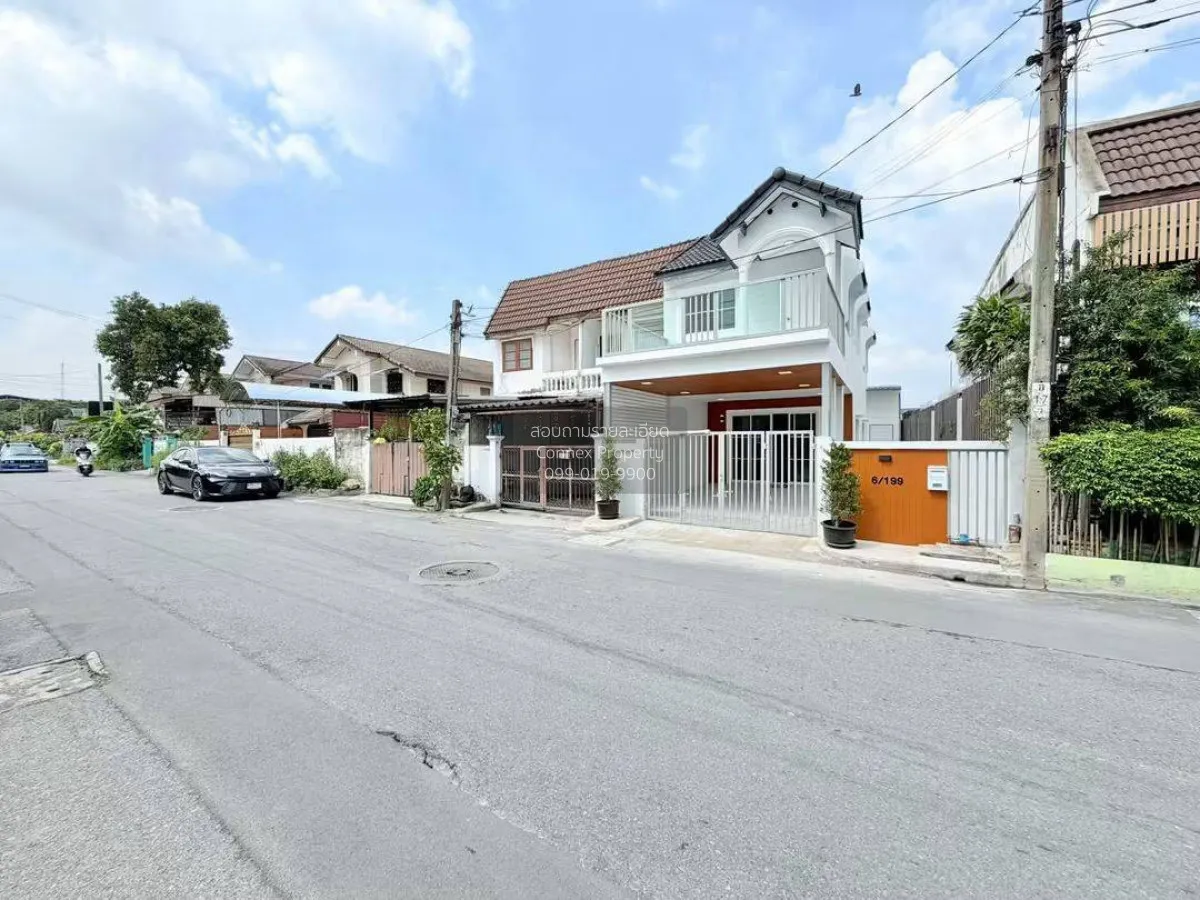 For Sale Townhouse/Townhome  , Baan Buathong Kheha , corner unit  2
