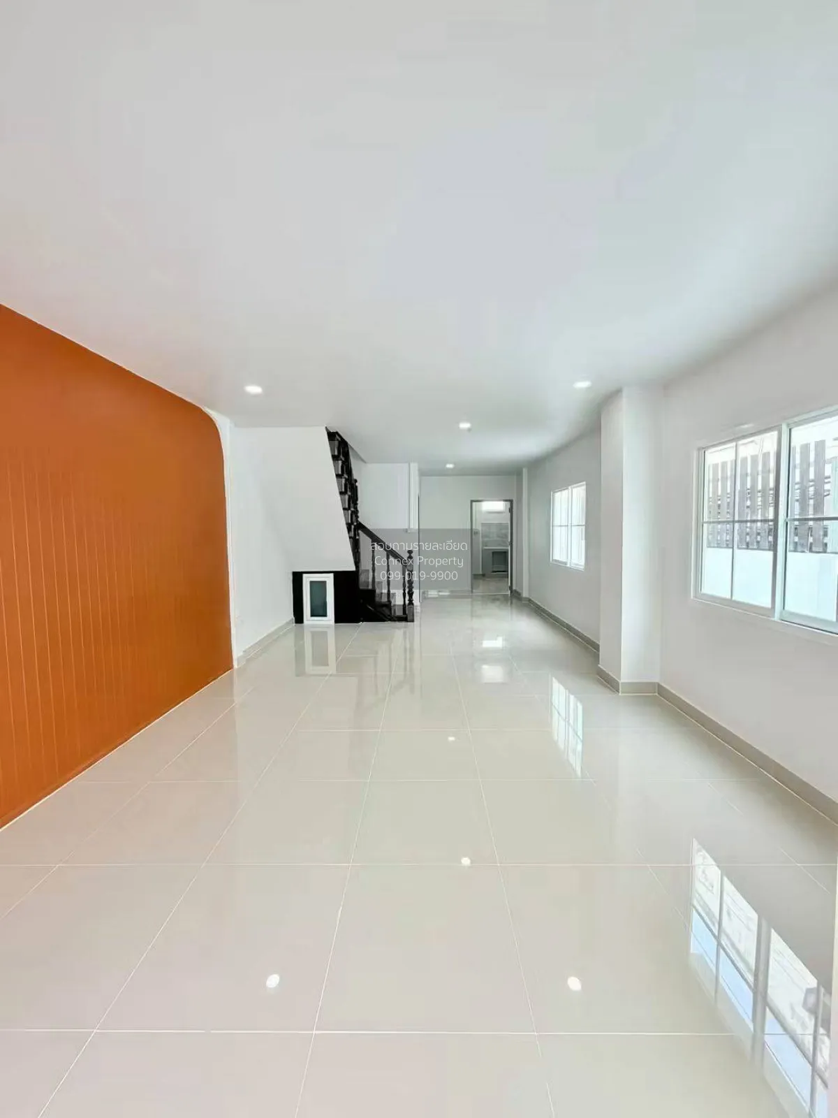 For Sale Townhouse/Townhome  , Baan Buathong Kheha , corner unit 