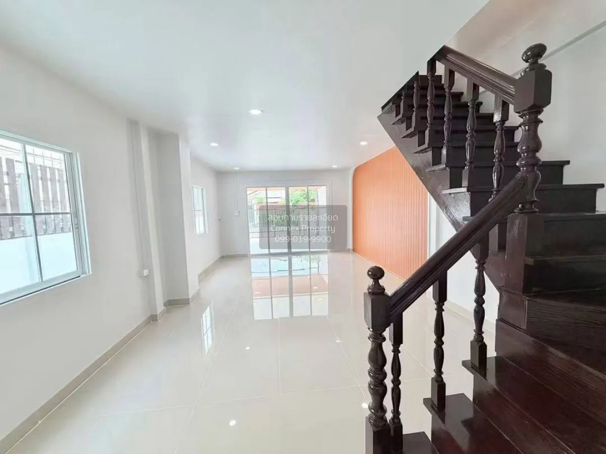 For Sale Townhouse/Townhome  , Baan Buathong Kheha , corner unit 