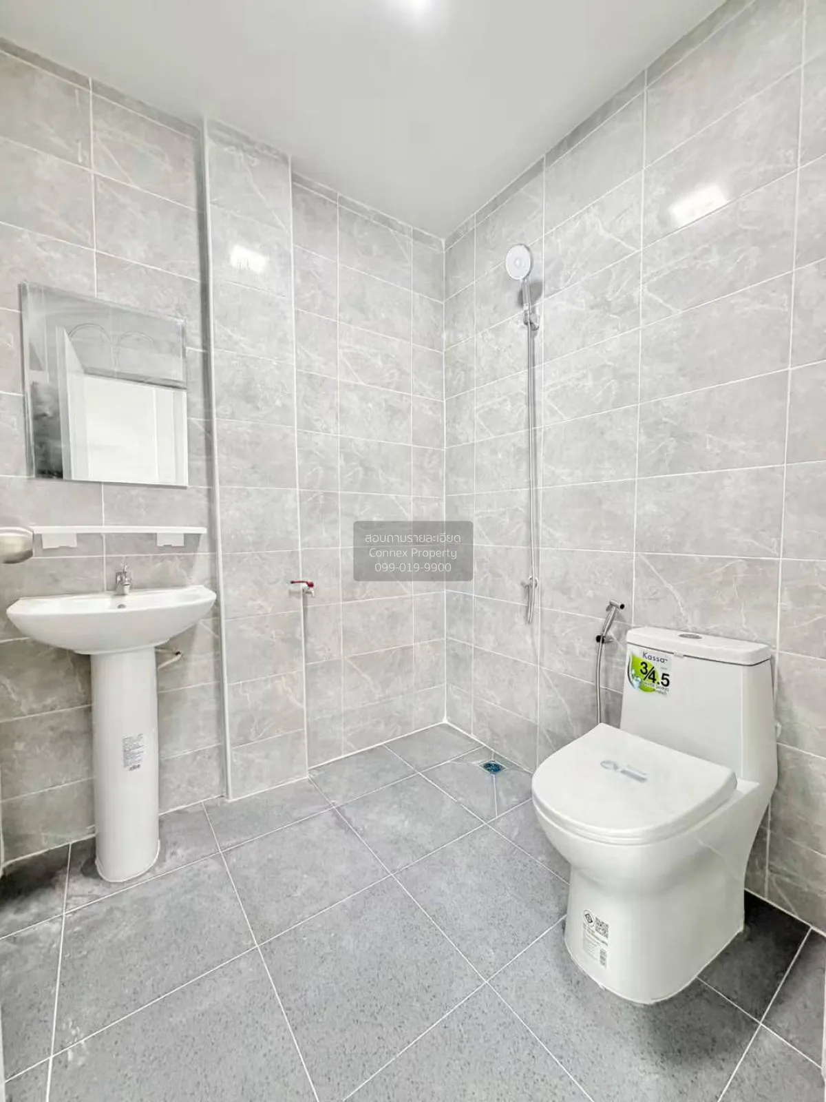 For Sale Townhouse/Townhome  , Baan Buathong Kheha , corner unit 
