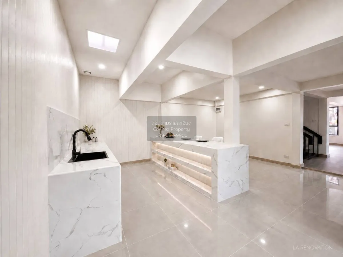For Sale Townhouse/Townhome  , Baan Seta Niwet , newly renovated 