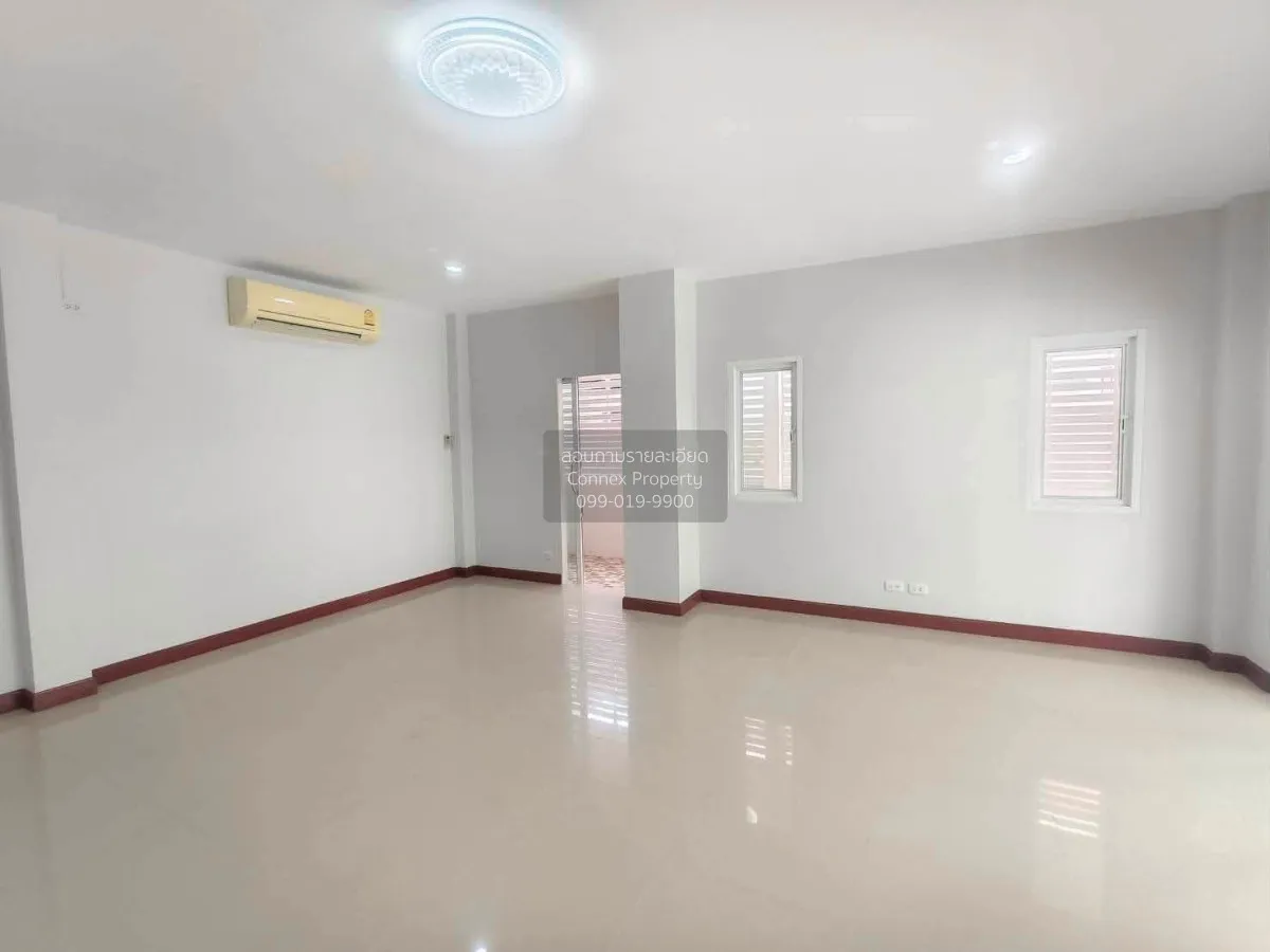 For Sale House , Baan Monthon 8 Thawiwatthana , MRT-Lak Song , La